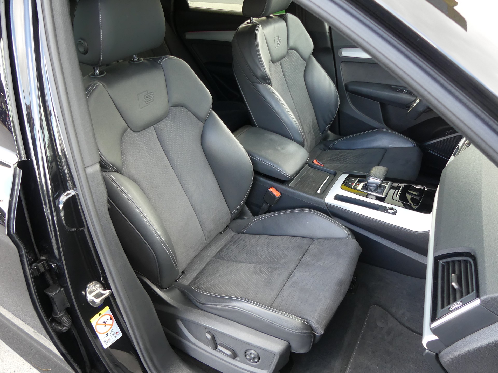 AUDI SQ5 TDI quattro tiptronic-image-11