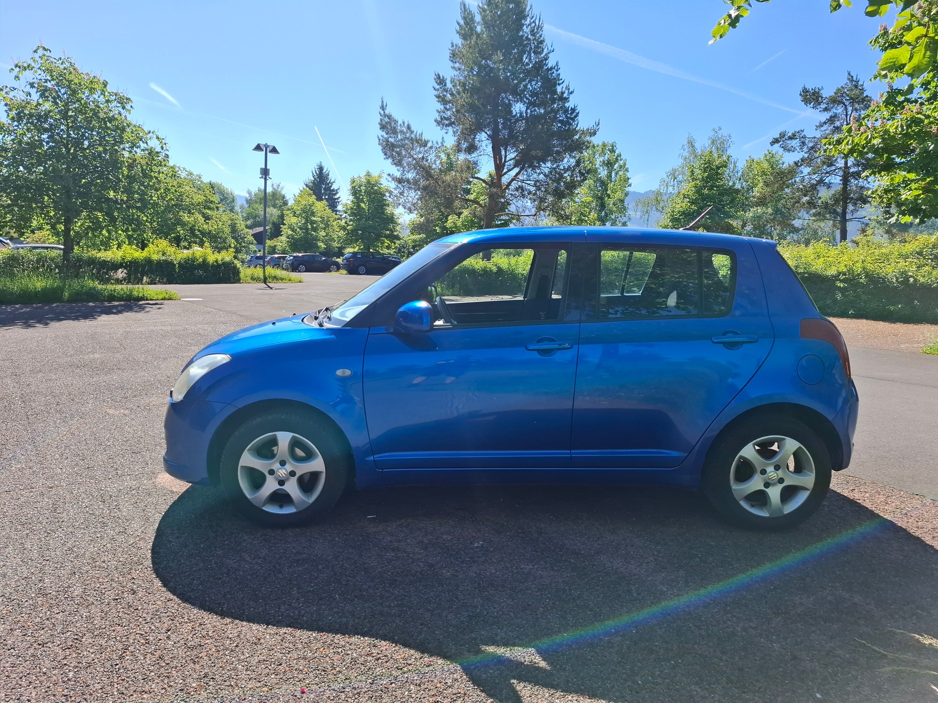 SUZUKI Swift 1.3i 16V GL Top 4x4-image-3