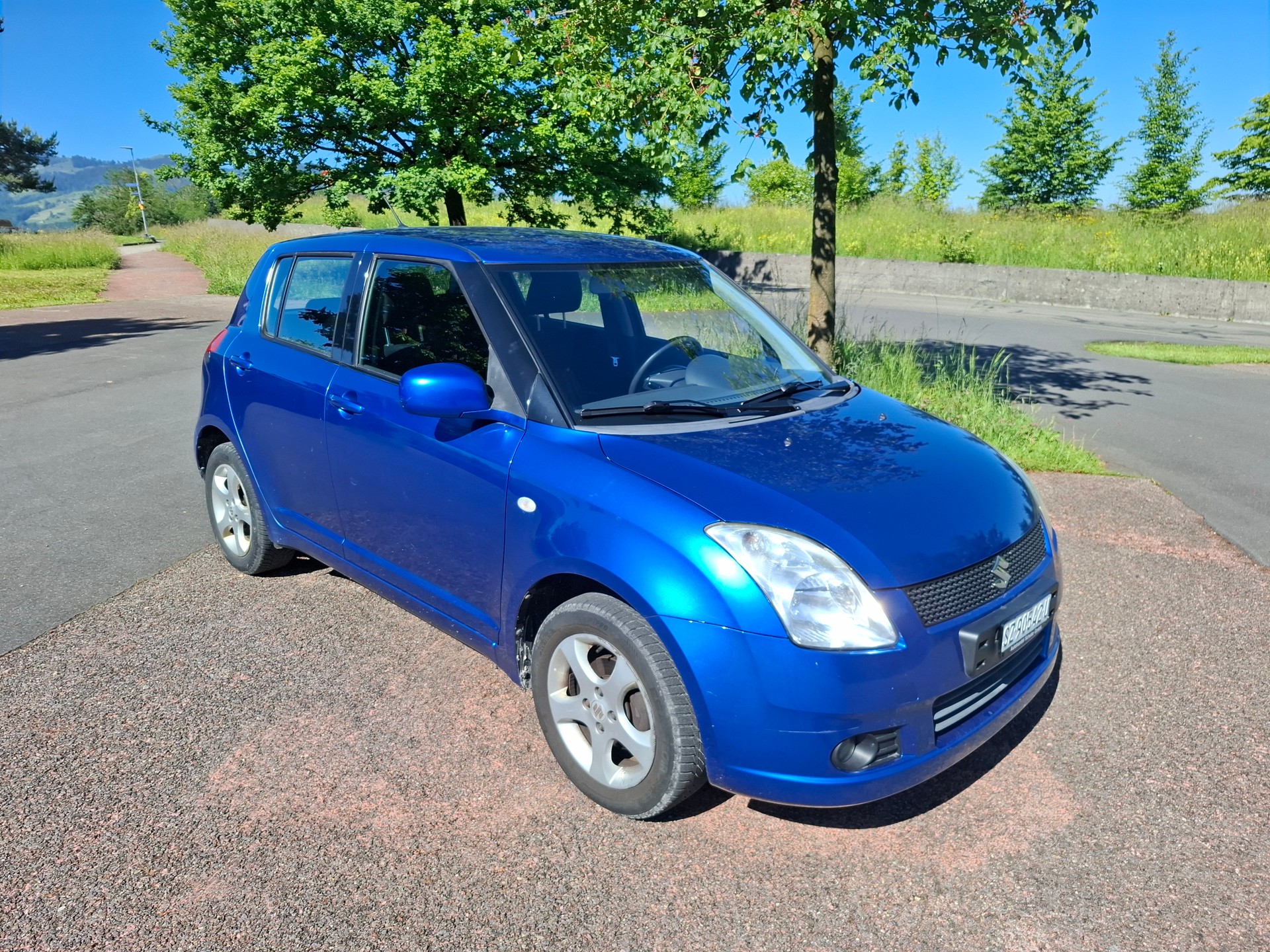 SUZUKI Swift 1.3i 16V GL Top 4x4