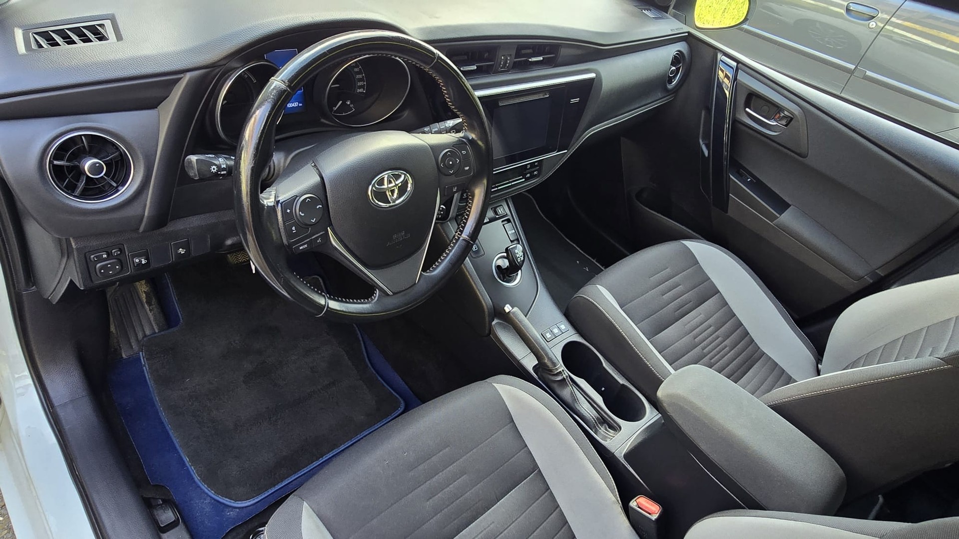 TOYOTA Auris Touring Sports 1.8 HSD ACTIVE Navi, kamera, 8 X alu, 1.Hand, 1ere main, Garantie Toyota OK, MFK-Exp 6.2026-image-5