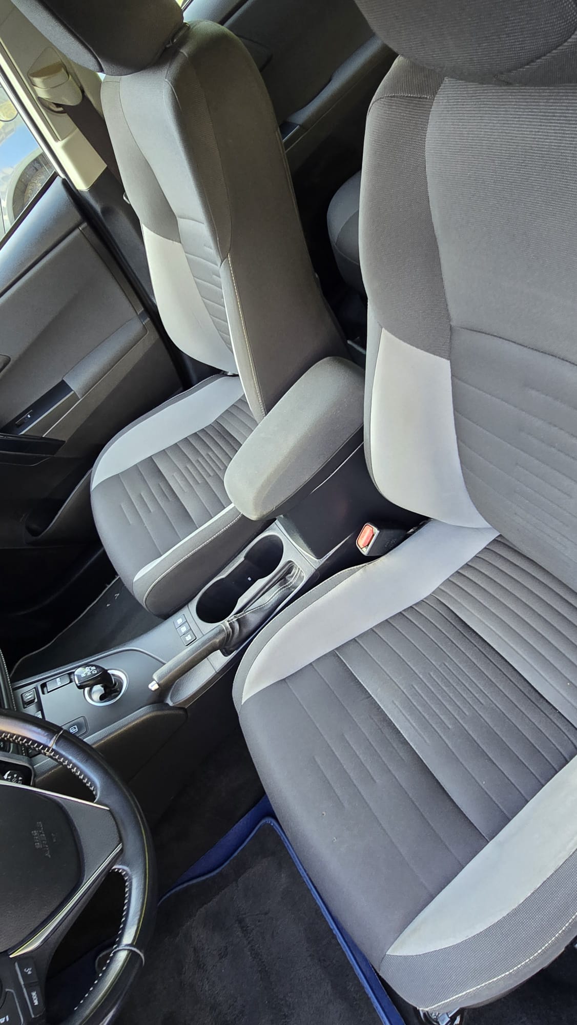 TOYOTA Auris Touring Sports 1.8 HSD ACTIVE Navi, kamera, 8 X alu, 1.Hand, 1ere main, Garantie Toyota OK, MFK-Exp 6.2026-image-6