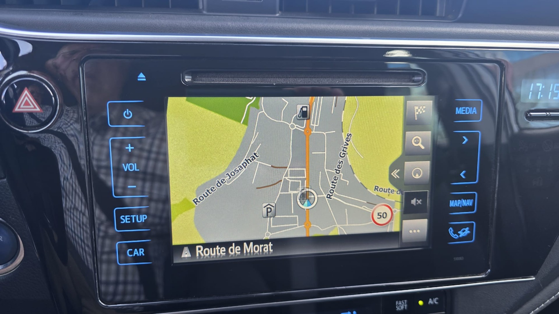 TOYOTA Auris Touring Sports 1.8 HSD ACTIVE Navi, kamera, 8 X alu, 1.Hand, 1ere main, Garantie Toyota OK, MFK-Exp 6.2026-image-3