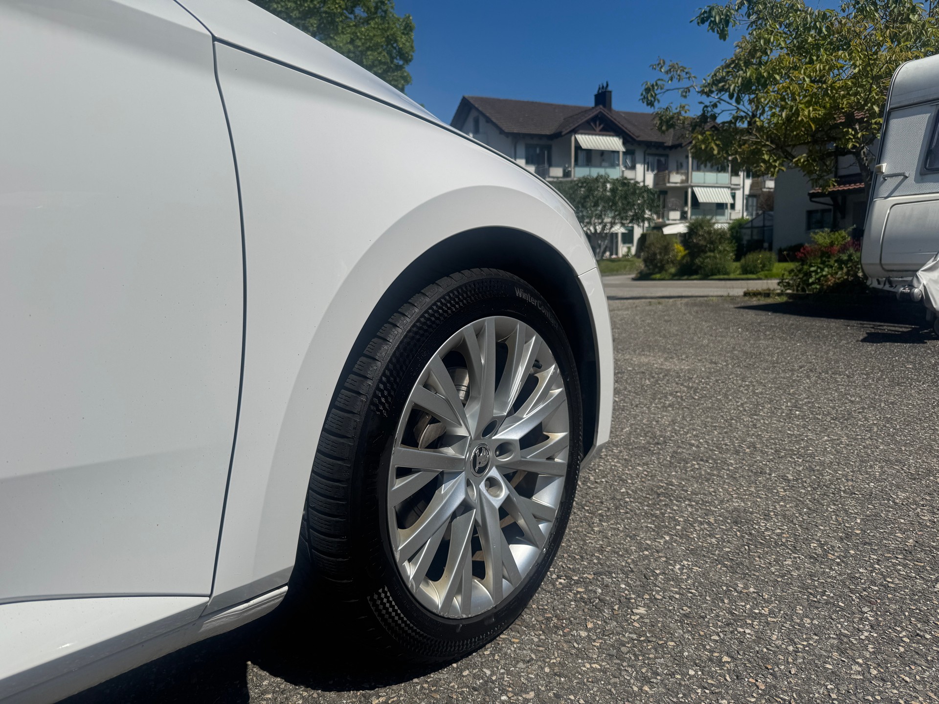 SKODA Superb Combi 2.0 TDi Style 4x4 DSG-image-6