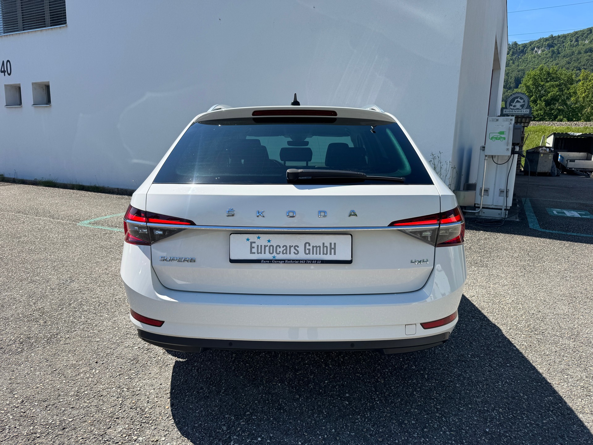 SKODA Superb Combi 2.0 TDi Style 4x4 DSG-image-4