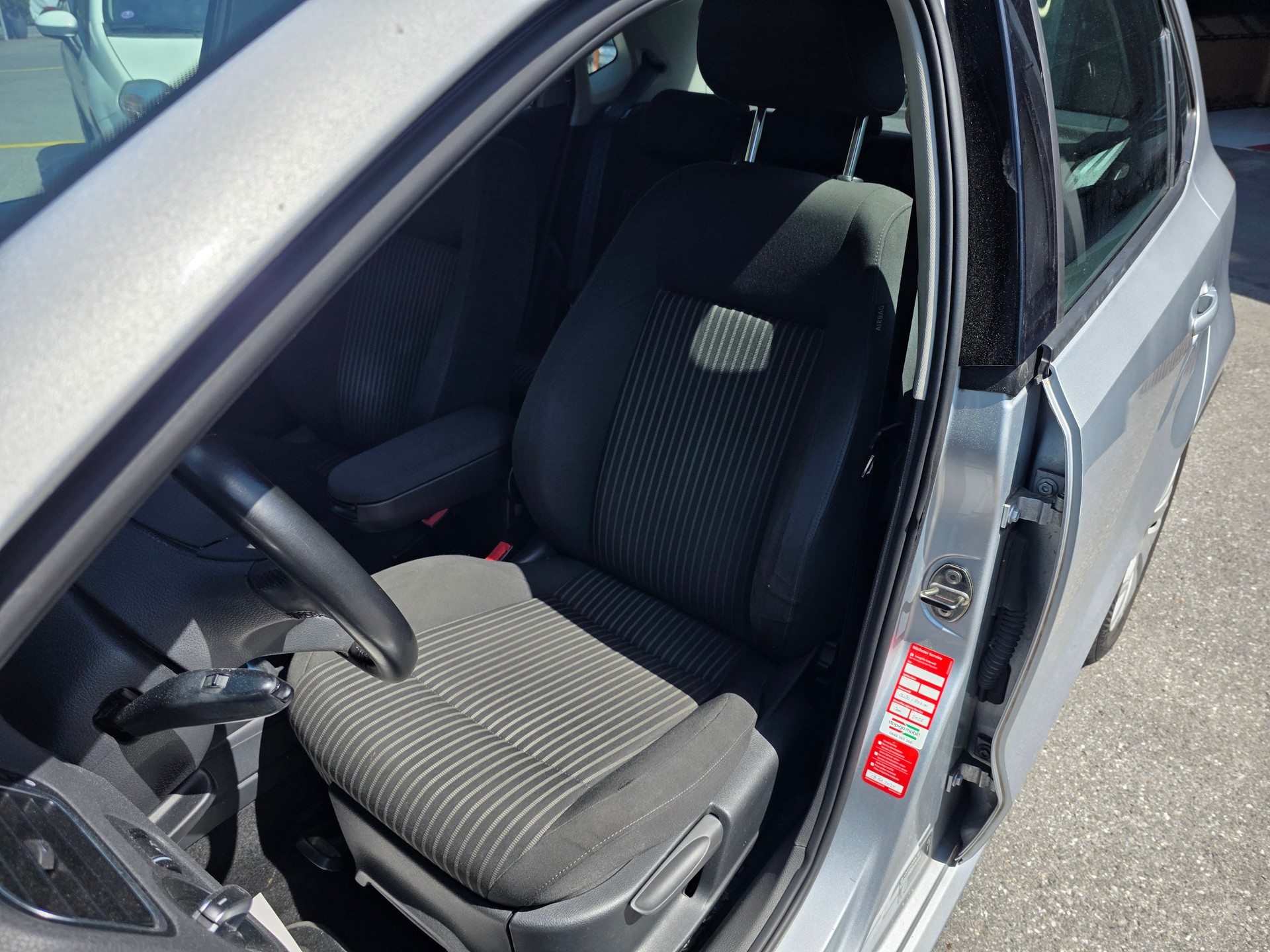 VW Polo 1.2 TSI Highline DSG / Frisch ab MFK-image-10