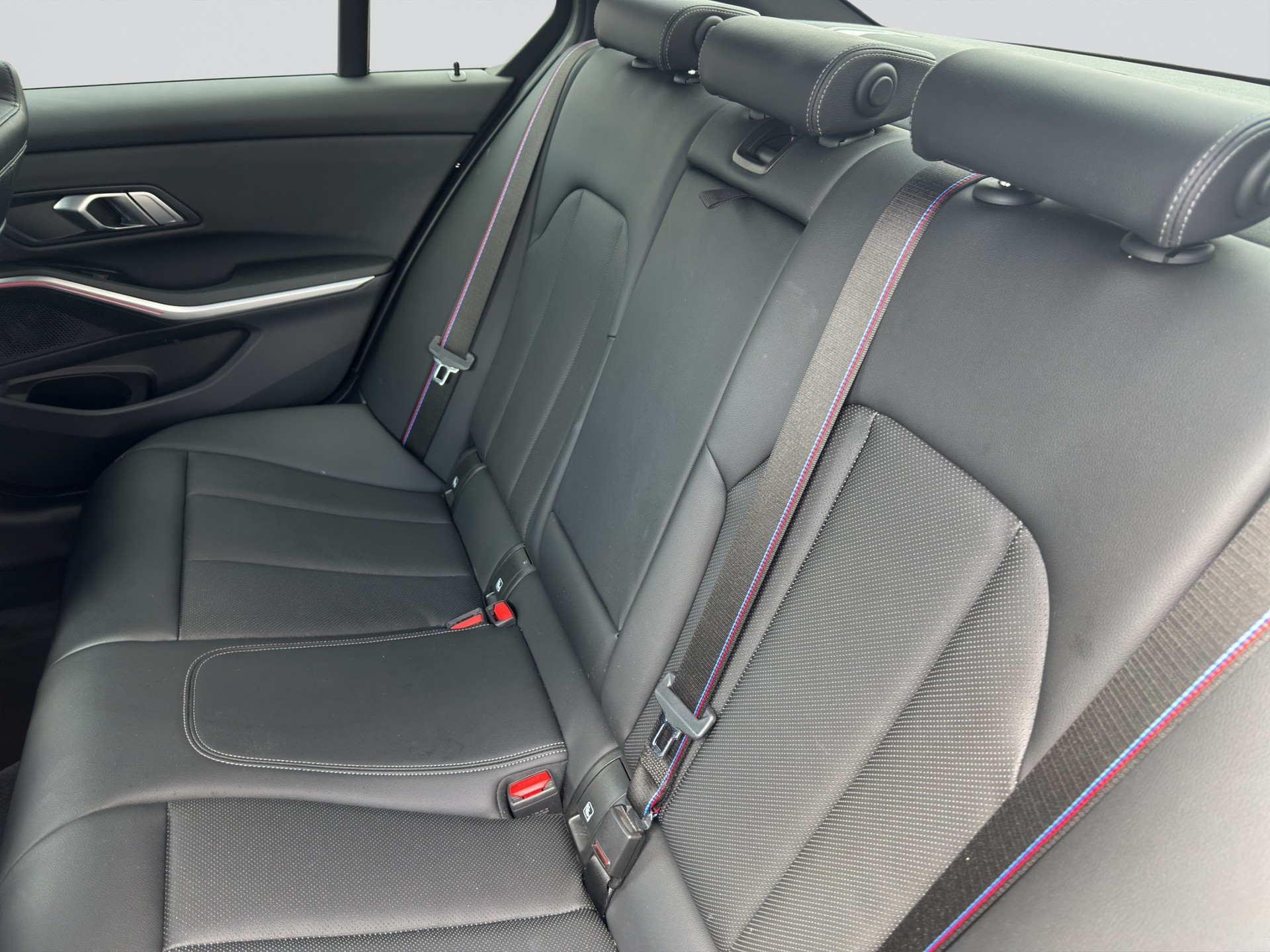 BMW 318d 48V M Sport Pro Shadow Line Steptronic-image-8