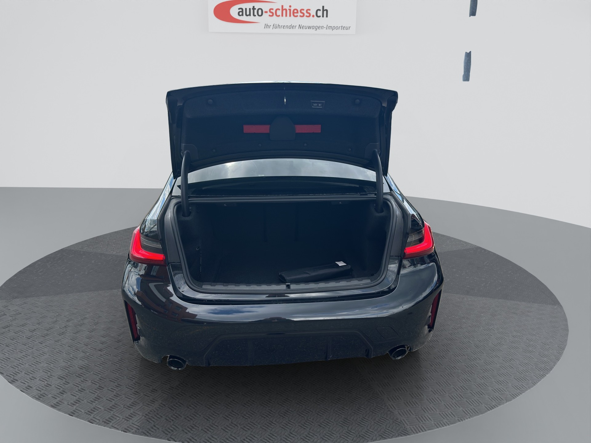 BMW 318d 48V M Sport Pro Shadow Line Steptronic-image-4