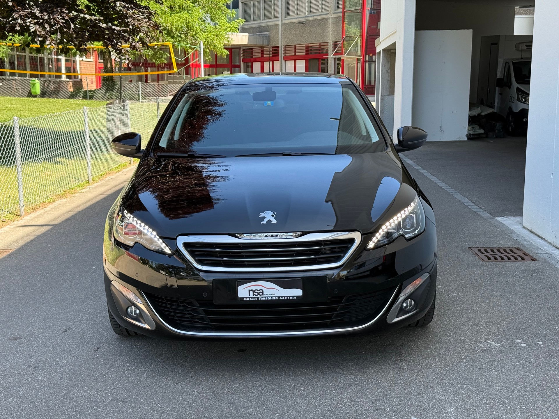 PEUGEOT 308 1.2 THP Style Automatic-image-0