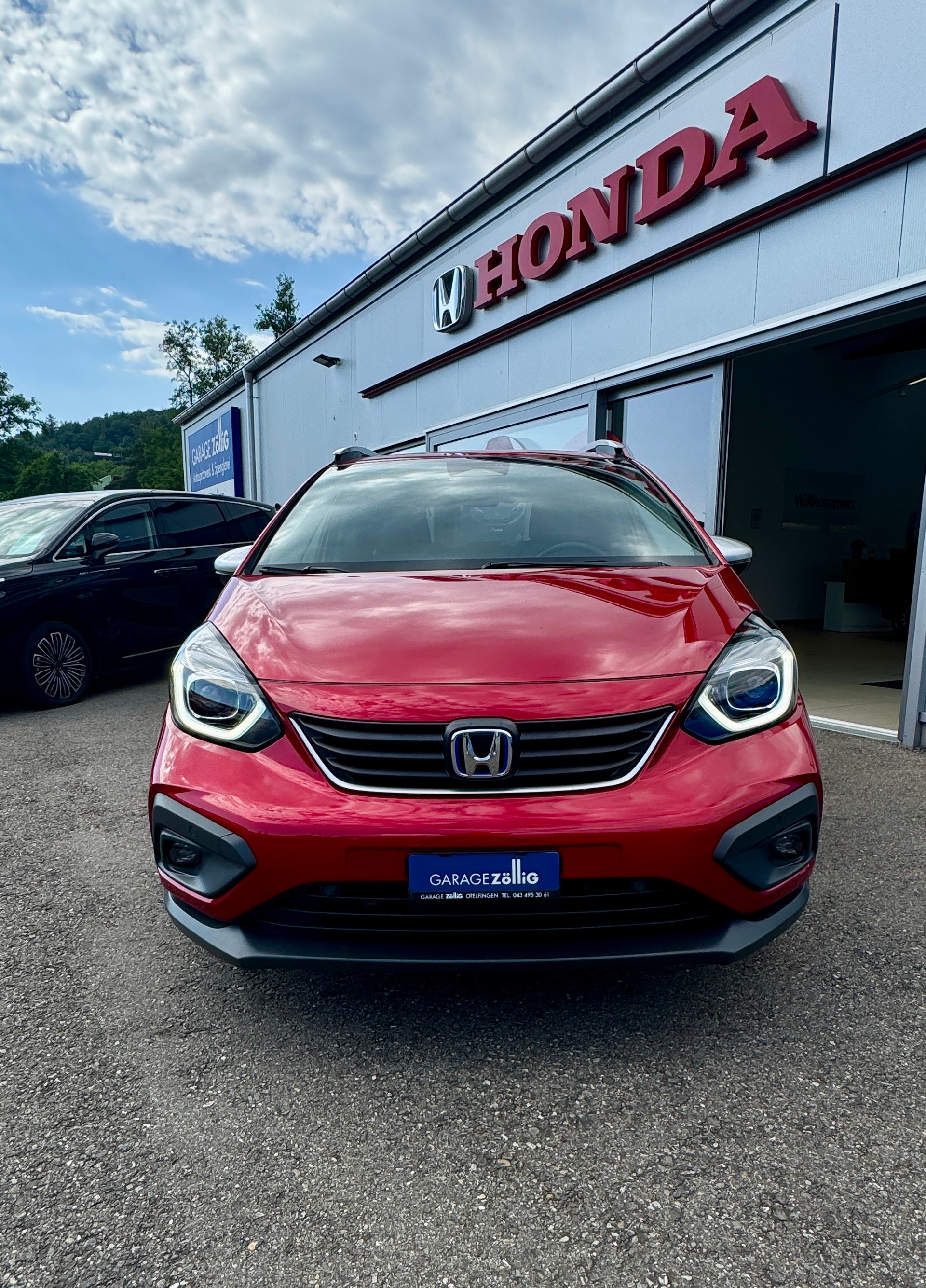 HONDA Jazz 1.5i-MMD Crosstar Executive E-CVT-showroom-element-2