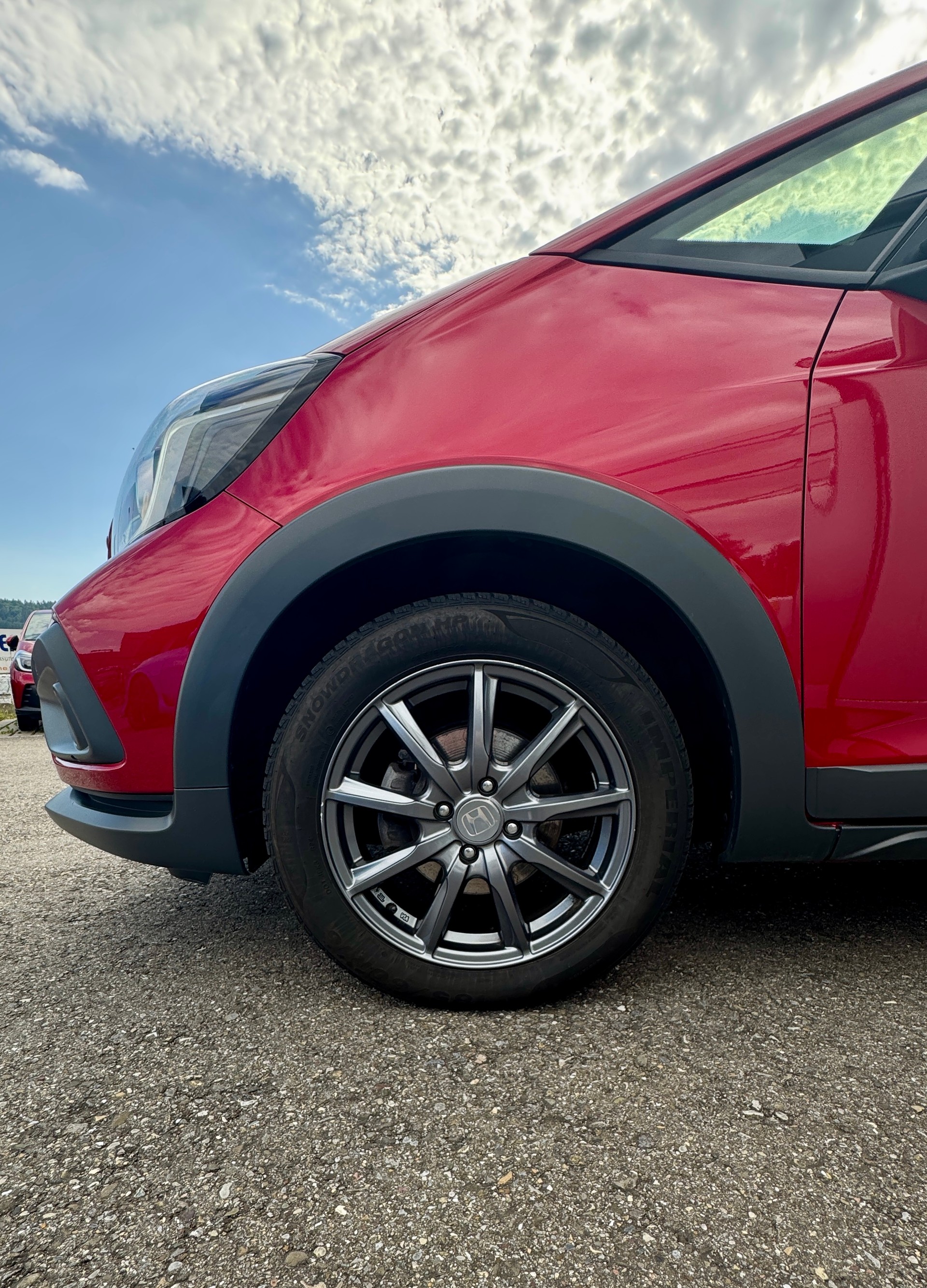 HONDA Jazz 1.5i-MMD Crosstar Executive E-CVT-showroom-element-1