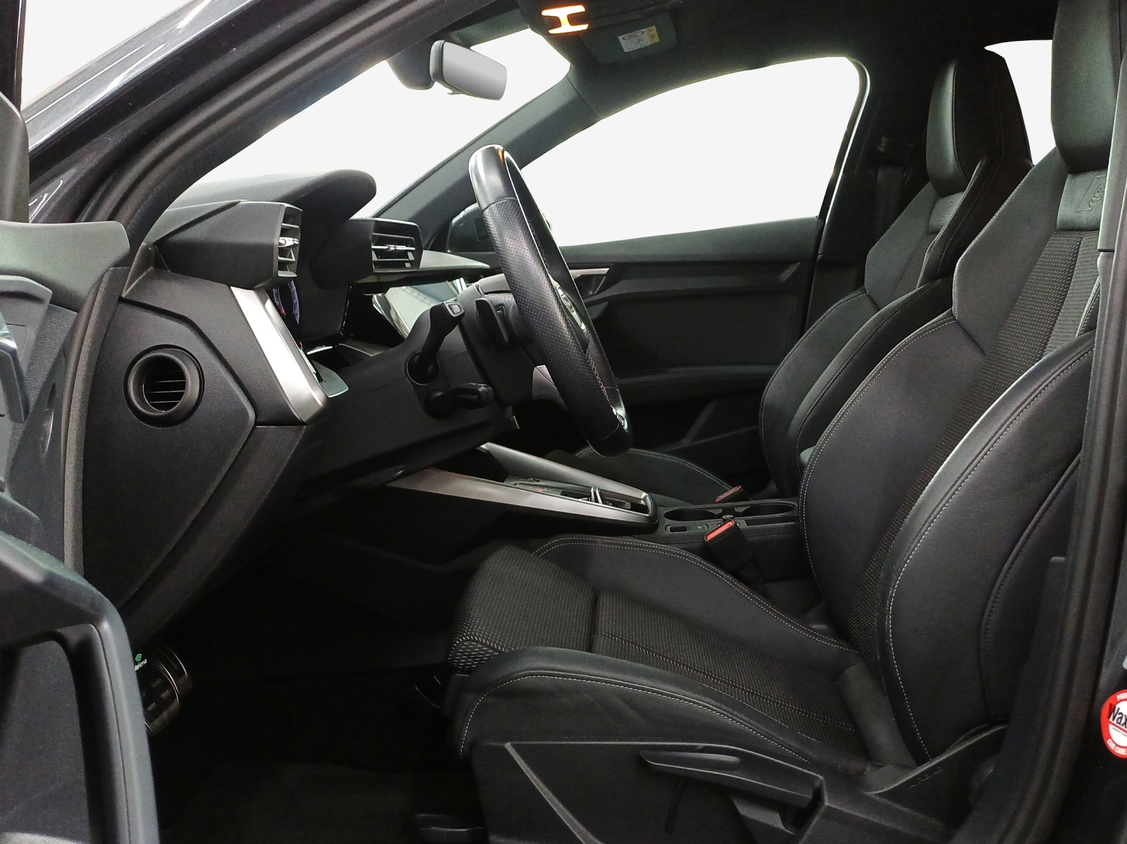AUDI A3 Sportback 35 TFSI S line Attraction S-tronic-image-7