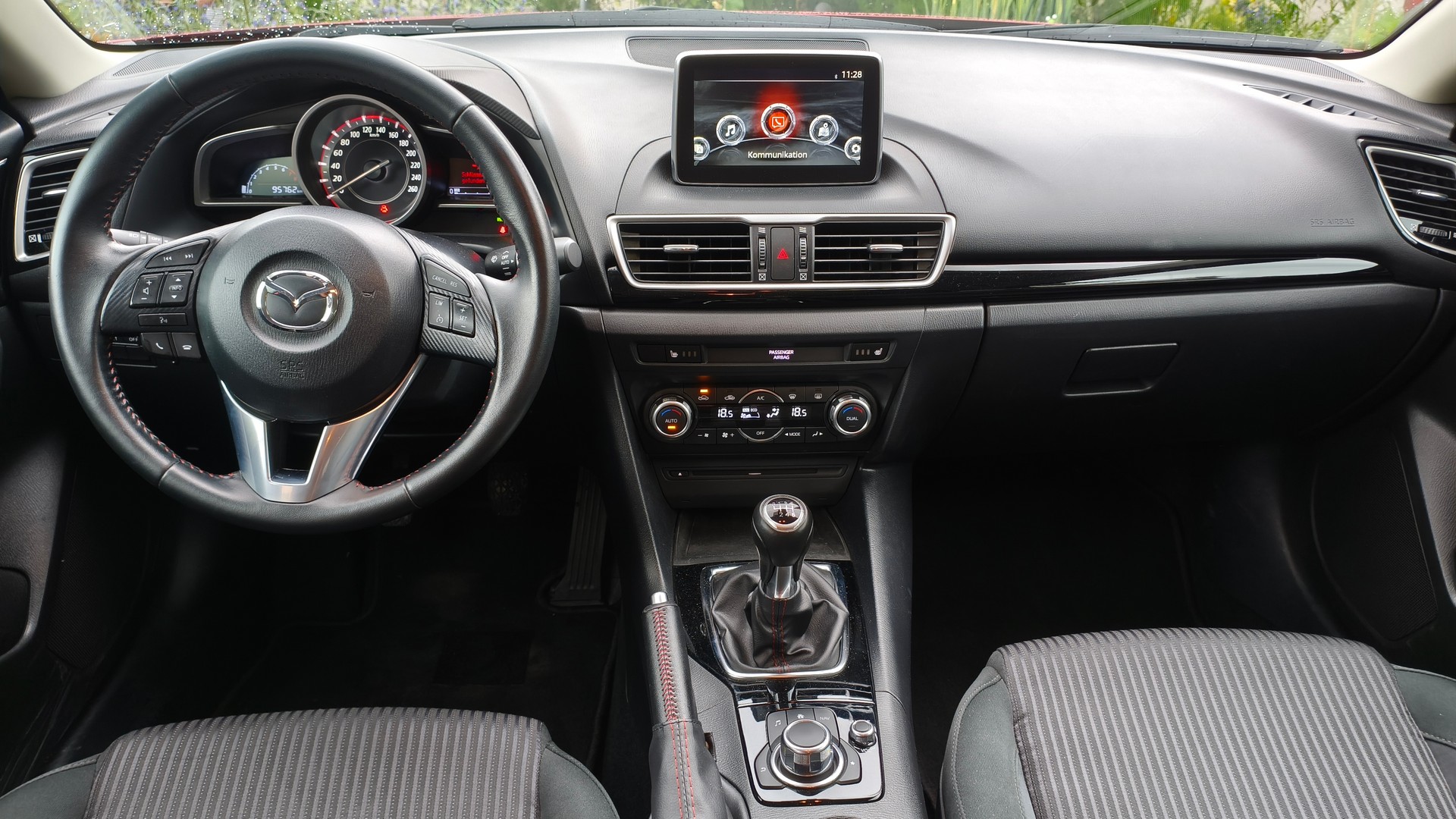 MAZDA 3 2.0 16V Ambition Plus-image-9