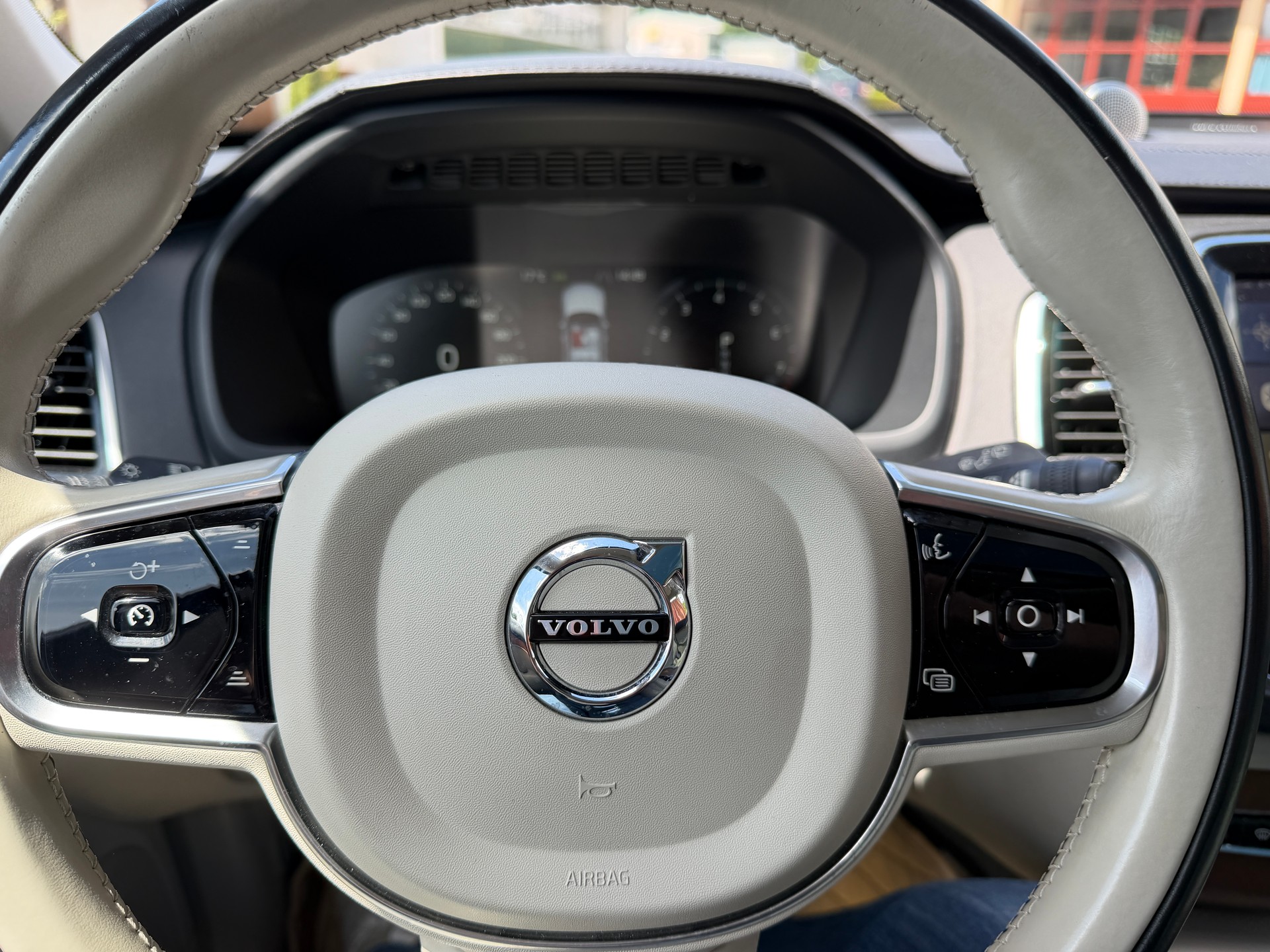 VOLVO XC90 2.0 T6 Inscription 7P. AWD-image-13