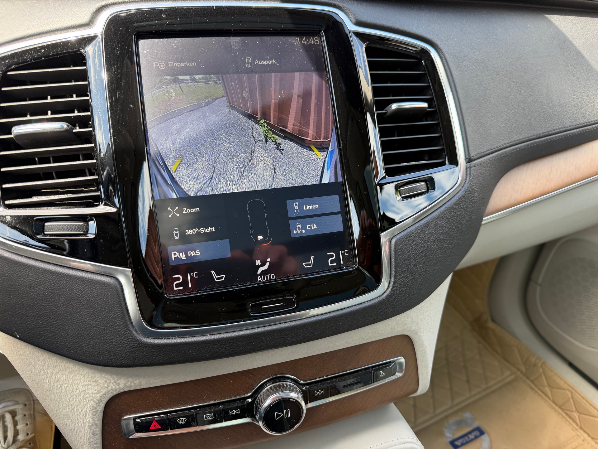 VOLVO XC90 2.0 T6 Inscription 7P. AWD-image-12