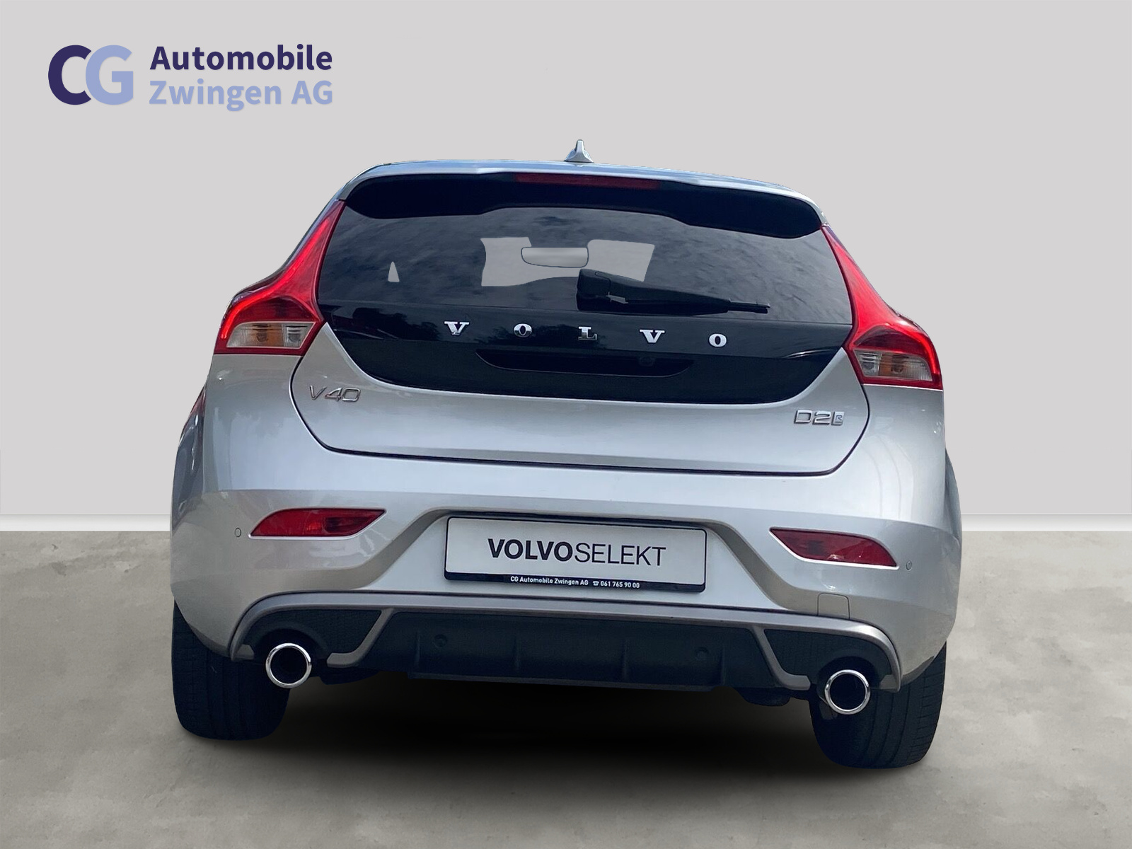 VOLVO V40 D2 Momentum R-Design-image-5