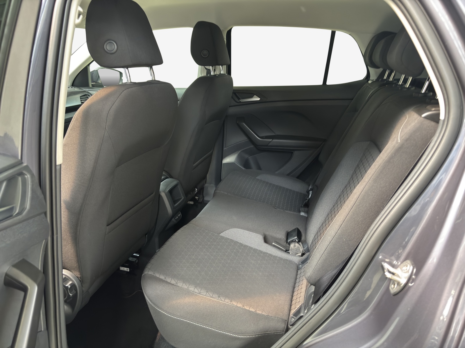 VW T-Cross 1.0 TSI Life DSG-image-11