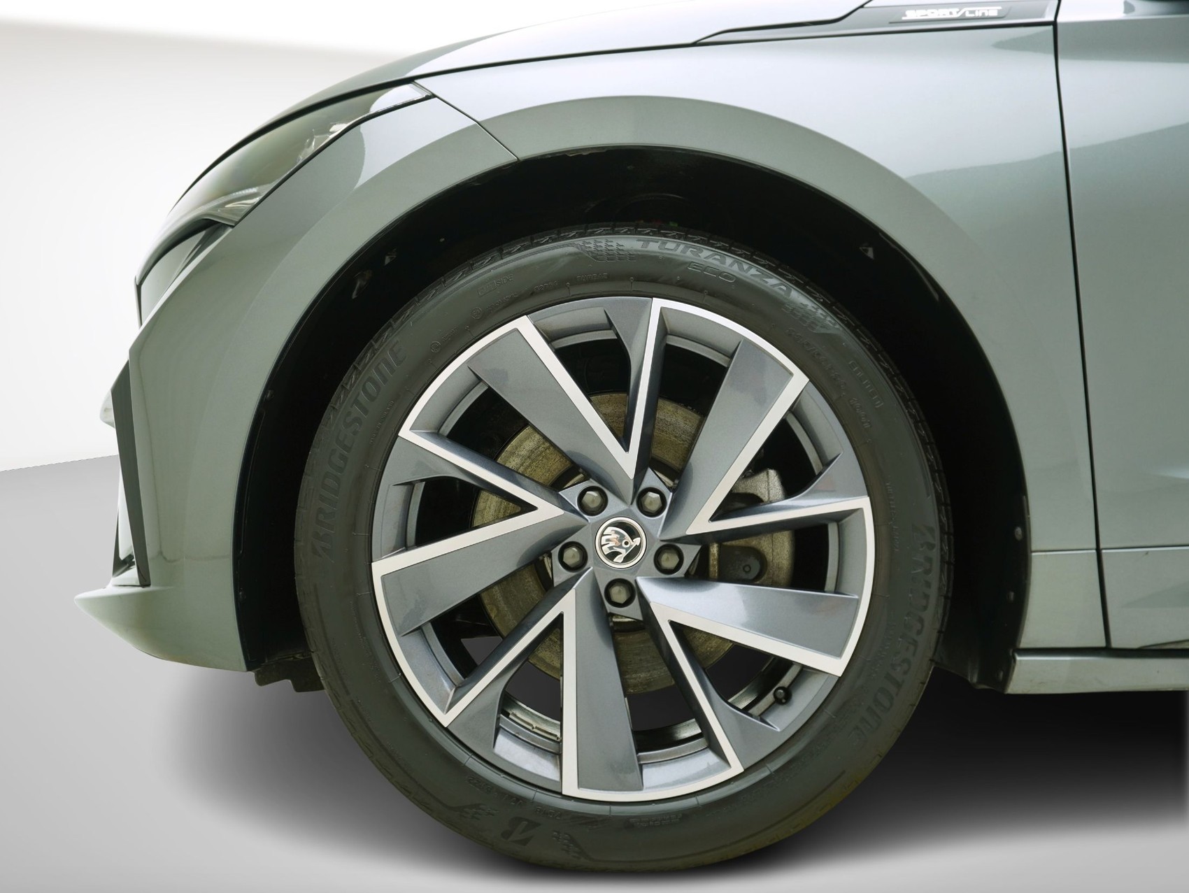 SKODA Enyaq iV 80x Sport Line-image-6