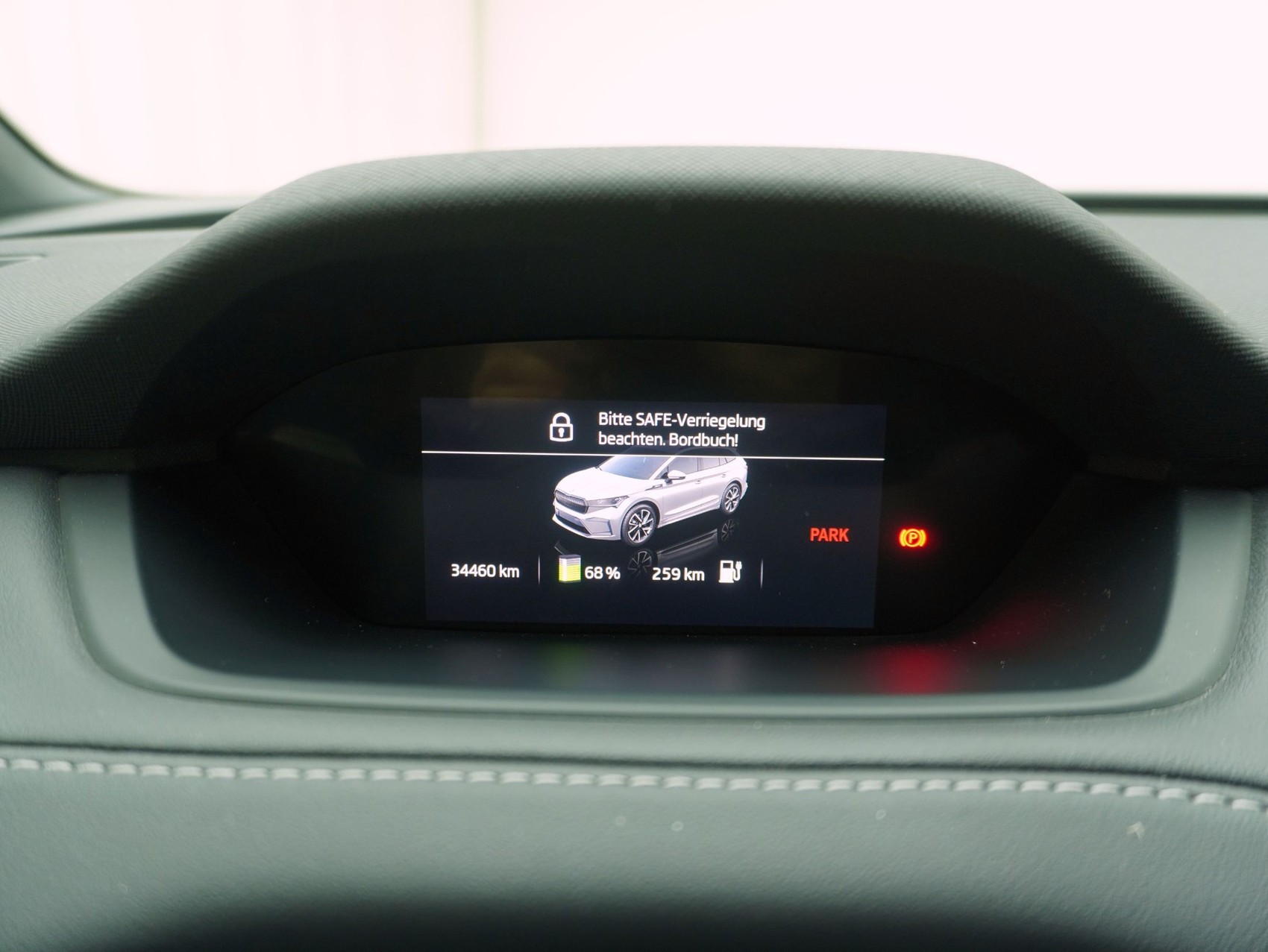 SKODA Enyaq iV 80x Sport Line-image-17