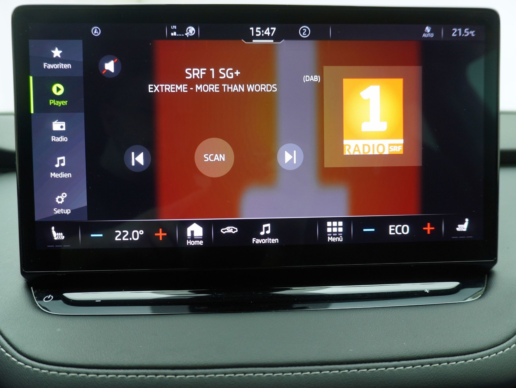 SKODA Enyaq iV 80x Sport Line-image-21