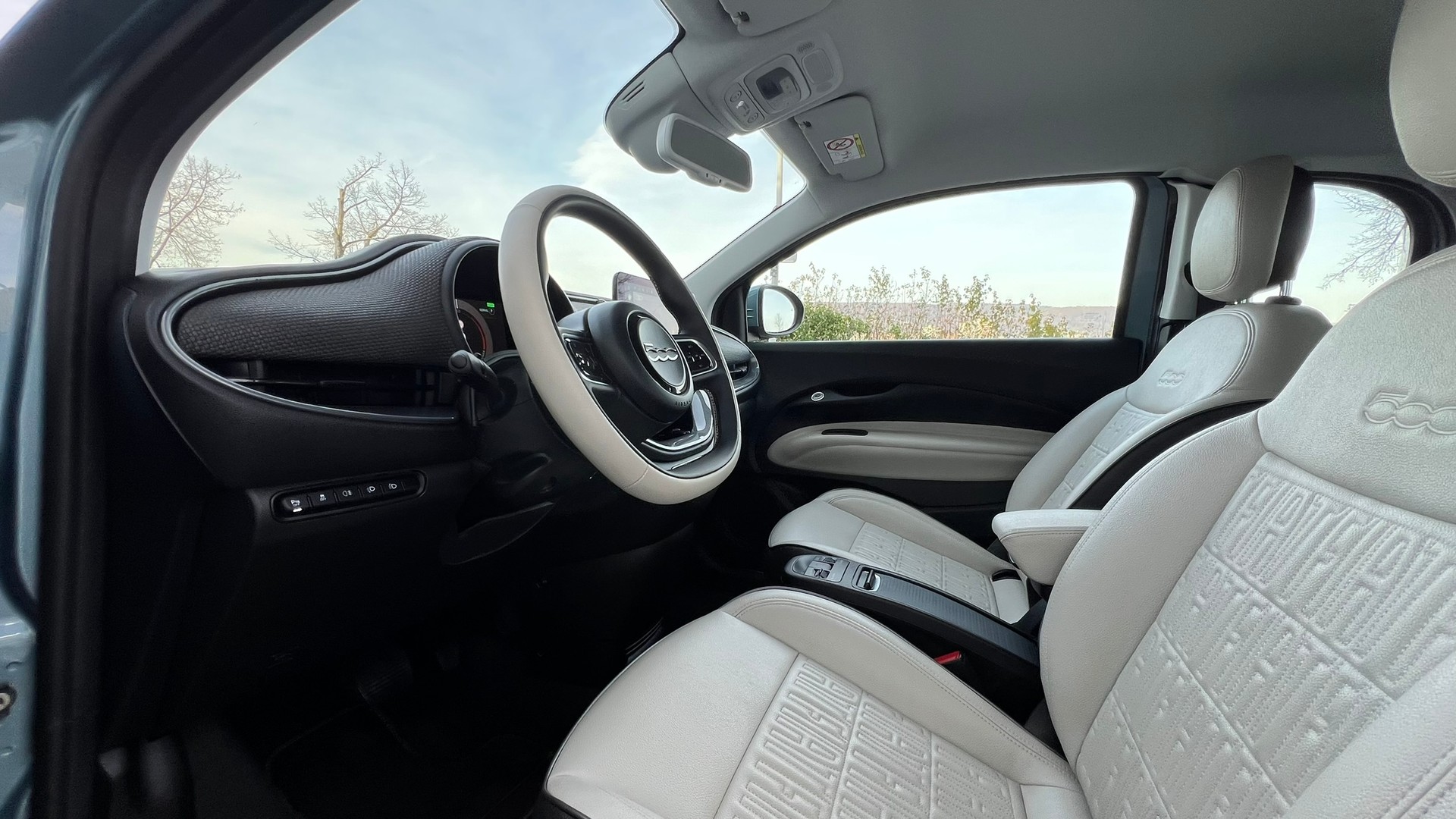 FIAT 500 ELECTRIC 87 kW LA PRIMA l 119 PS-image-24
