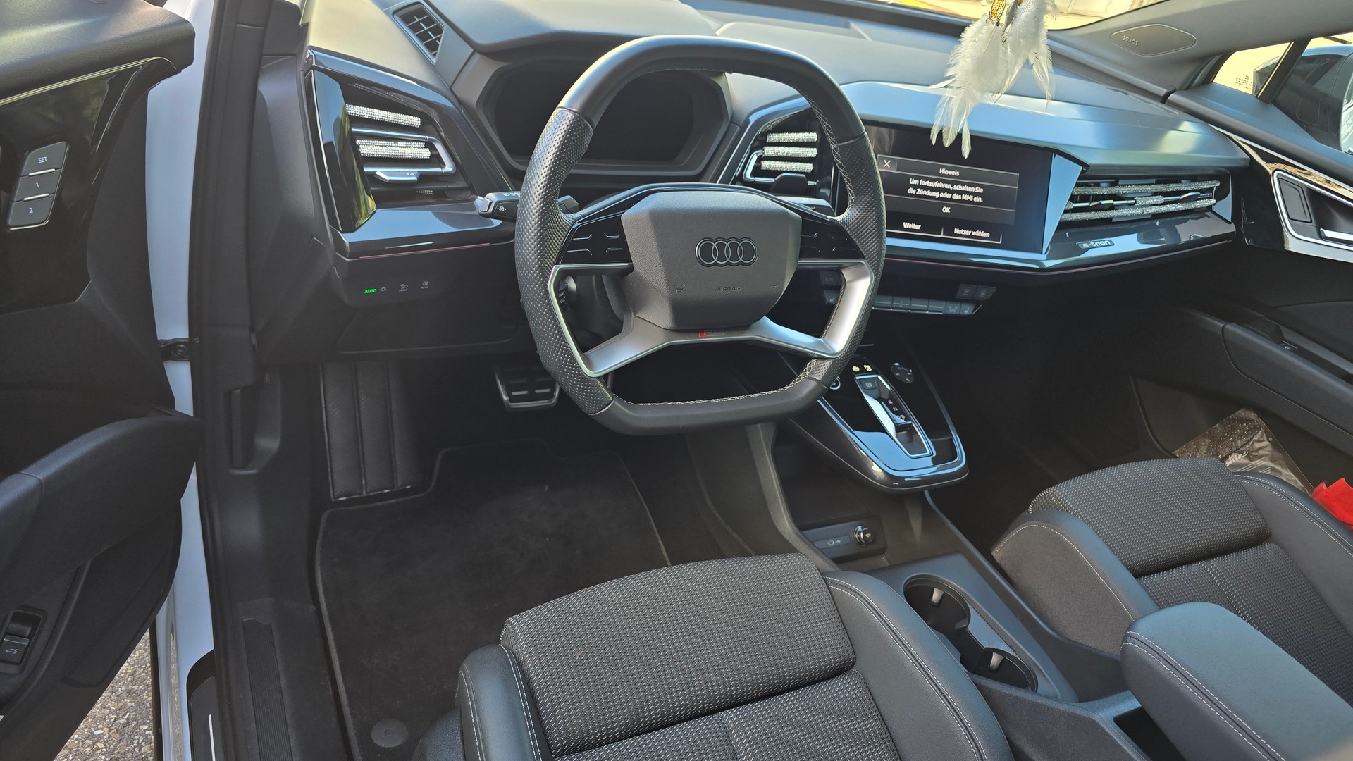 AUDI 45 quattro-image-4