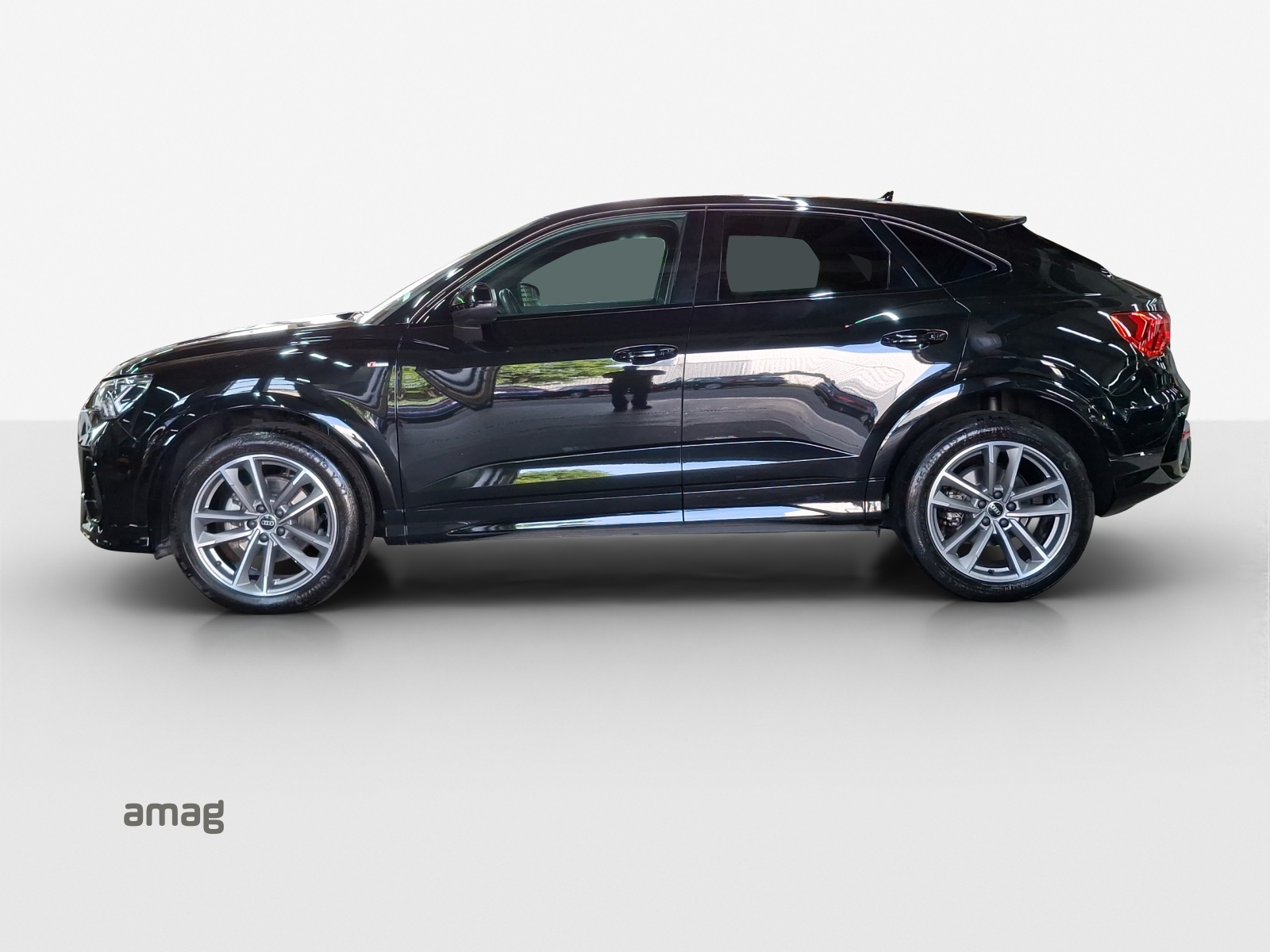 AUDI Q3 Sportback 35 TFSI S line Attraction S-tronic-image-1