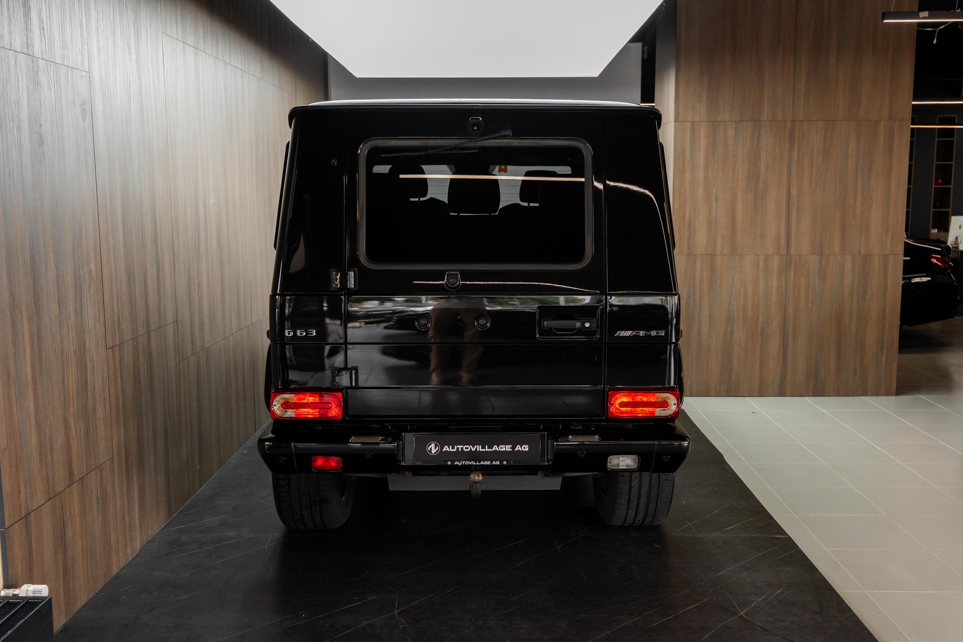 MERCEDES-BENZ G 63 AMG Automatic-image-26