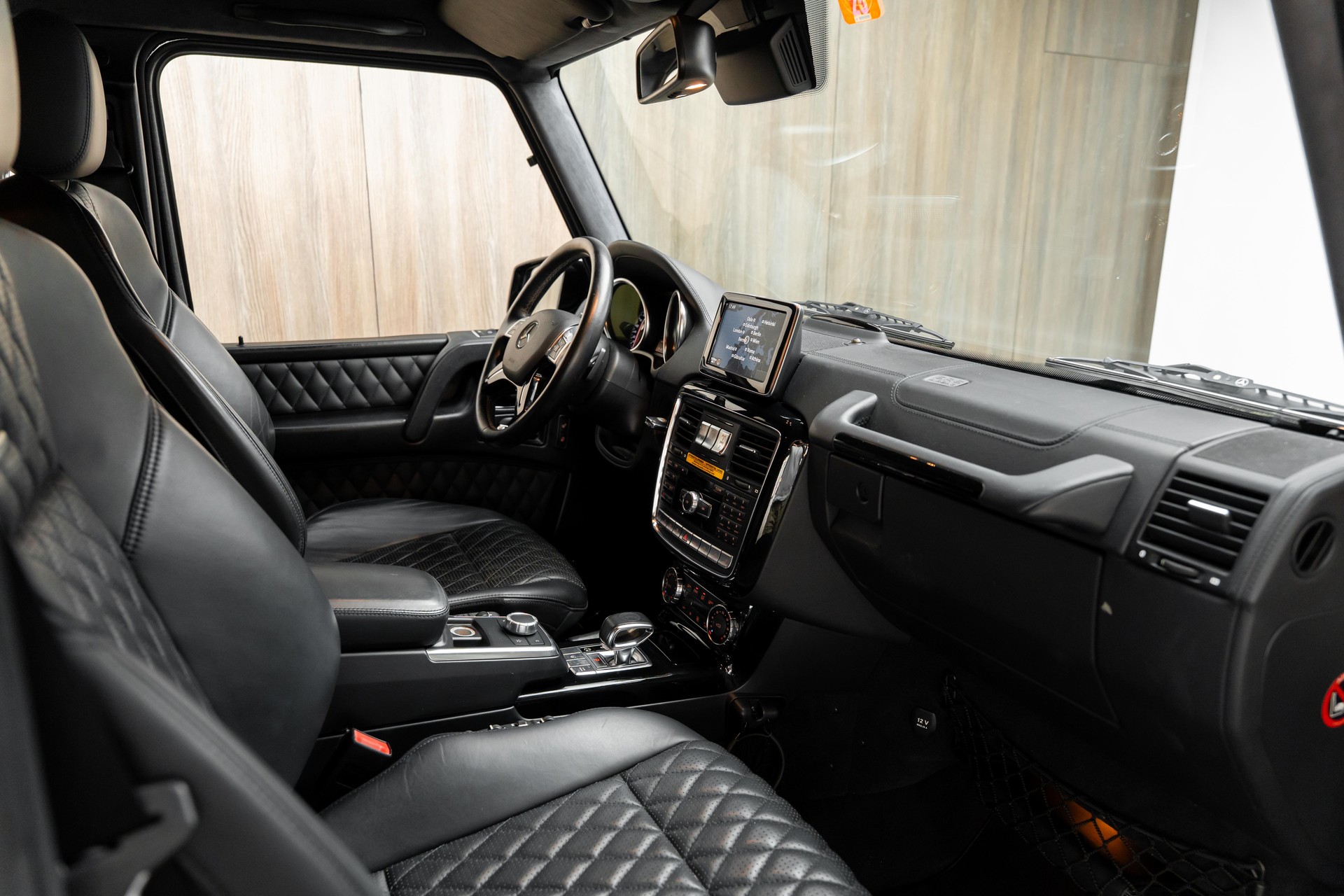 MERCEDES-BENZ G 63 AMG Automatic-image-7