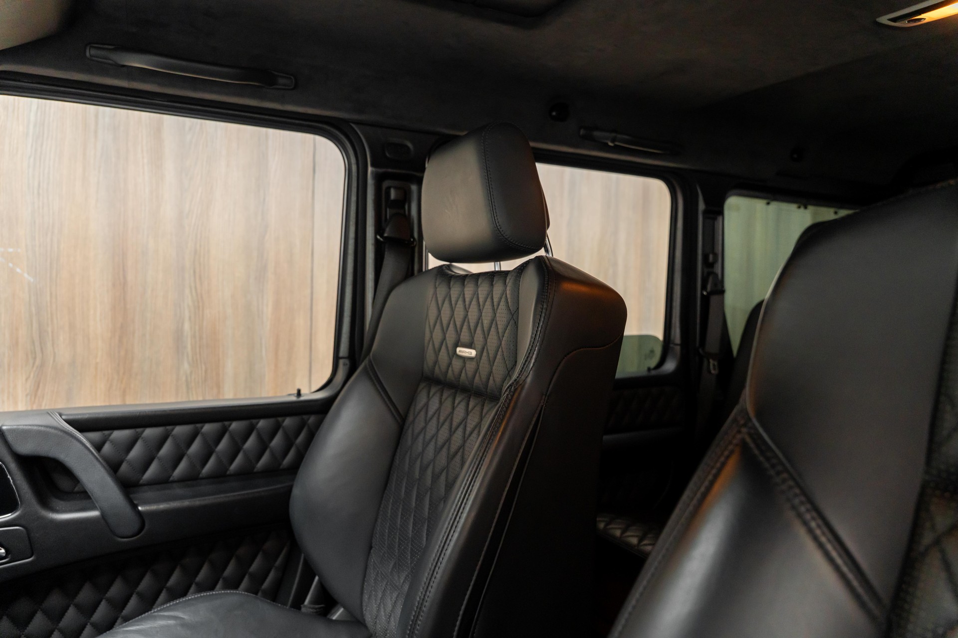 MERCEDES-BENZ G 63 AMG Automatic-image-6