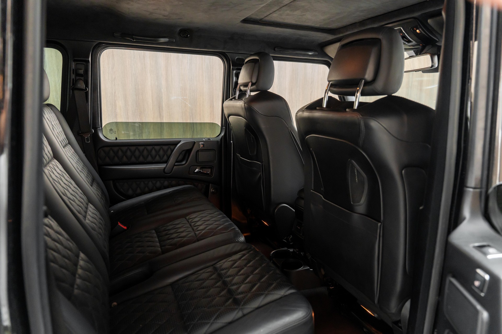 MERCEDES-BENZ G 63 AMG Automatic-image-9