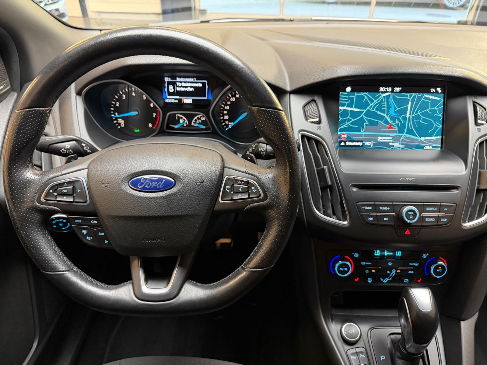 FORD Focus 1.0i EcoB 125 ST-Line Automat-image-13