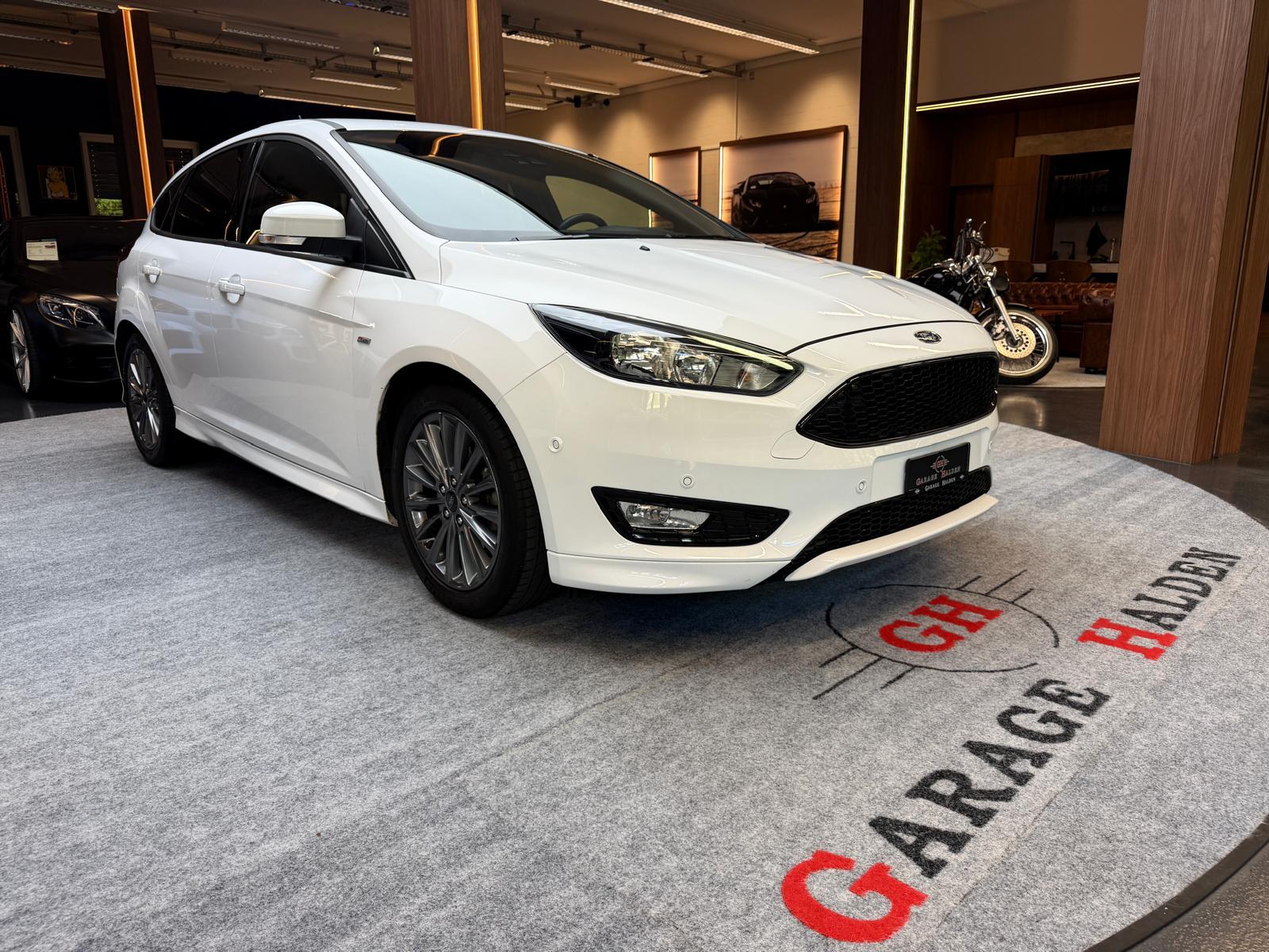 FORD Focus 1.0i EcoB 125 ST-Line Automat-image-0