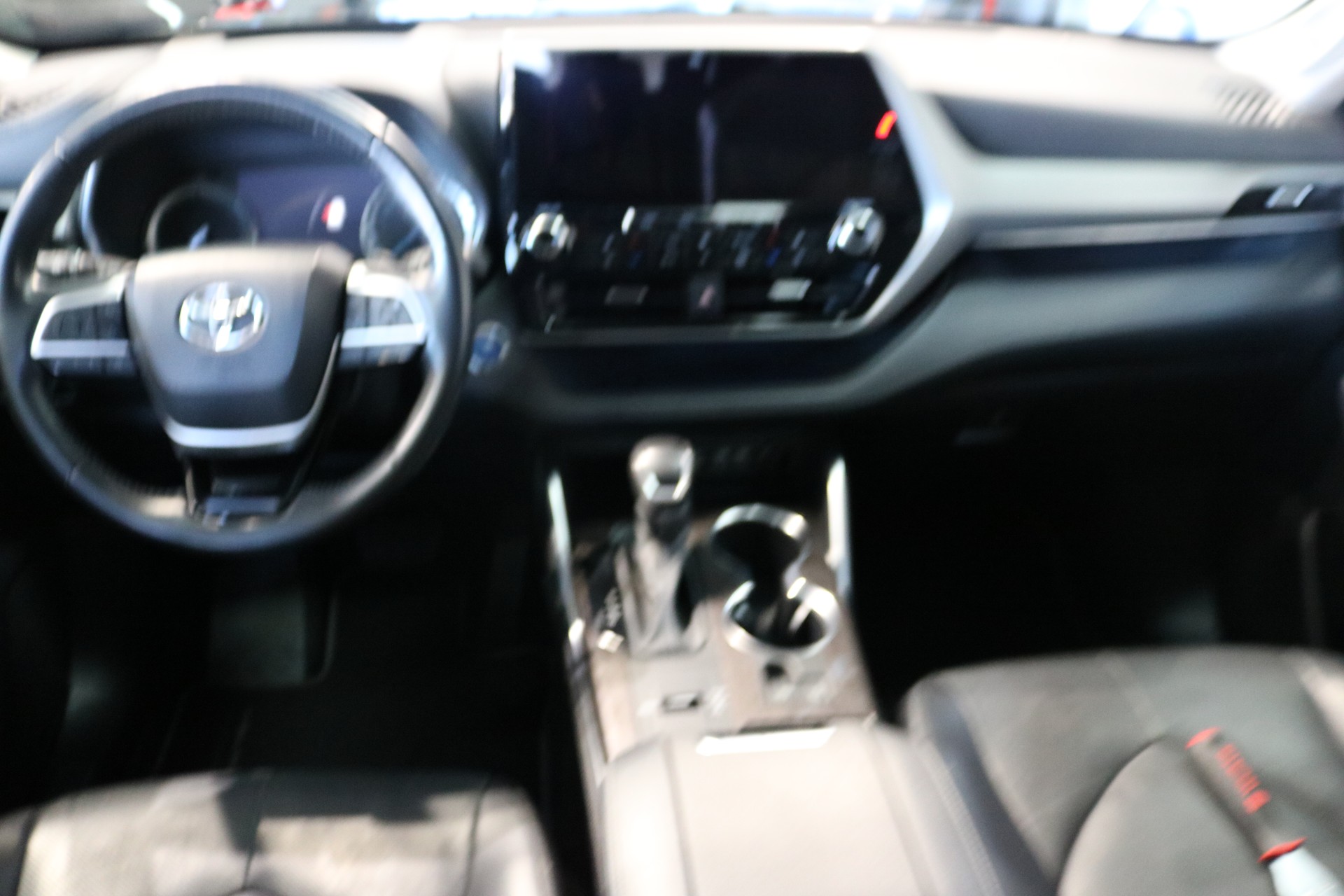 TOYOTA Highlander 2.5 HSD Premium e-CVT-image-36