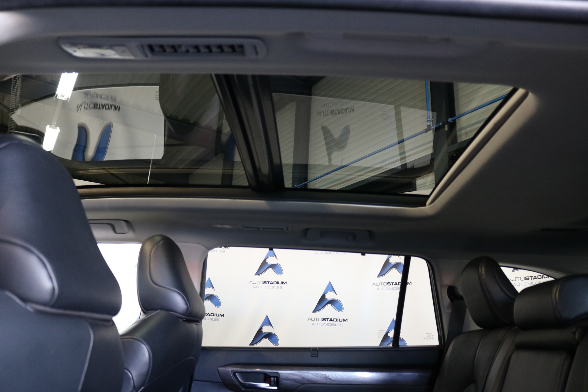 TOYOTA Highlander 2.5 HSD Premium e-CVT-image-5