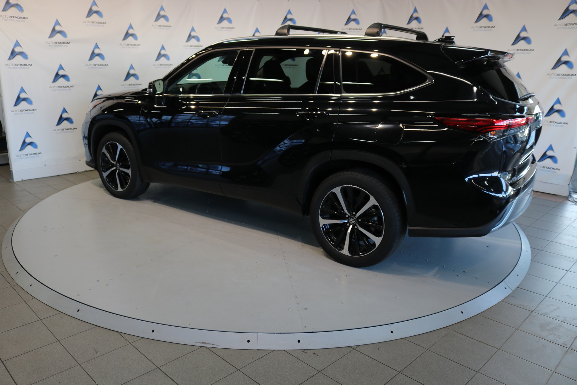 TOYOTA Highlander 2.5 HSD Premium e-CVT-image-15