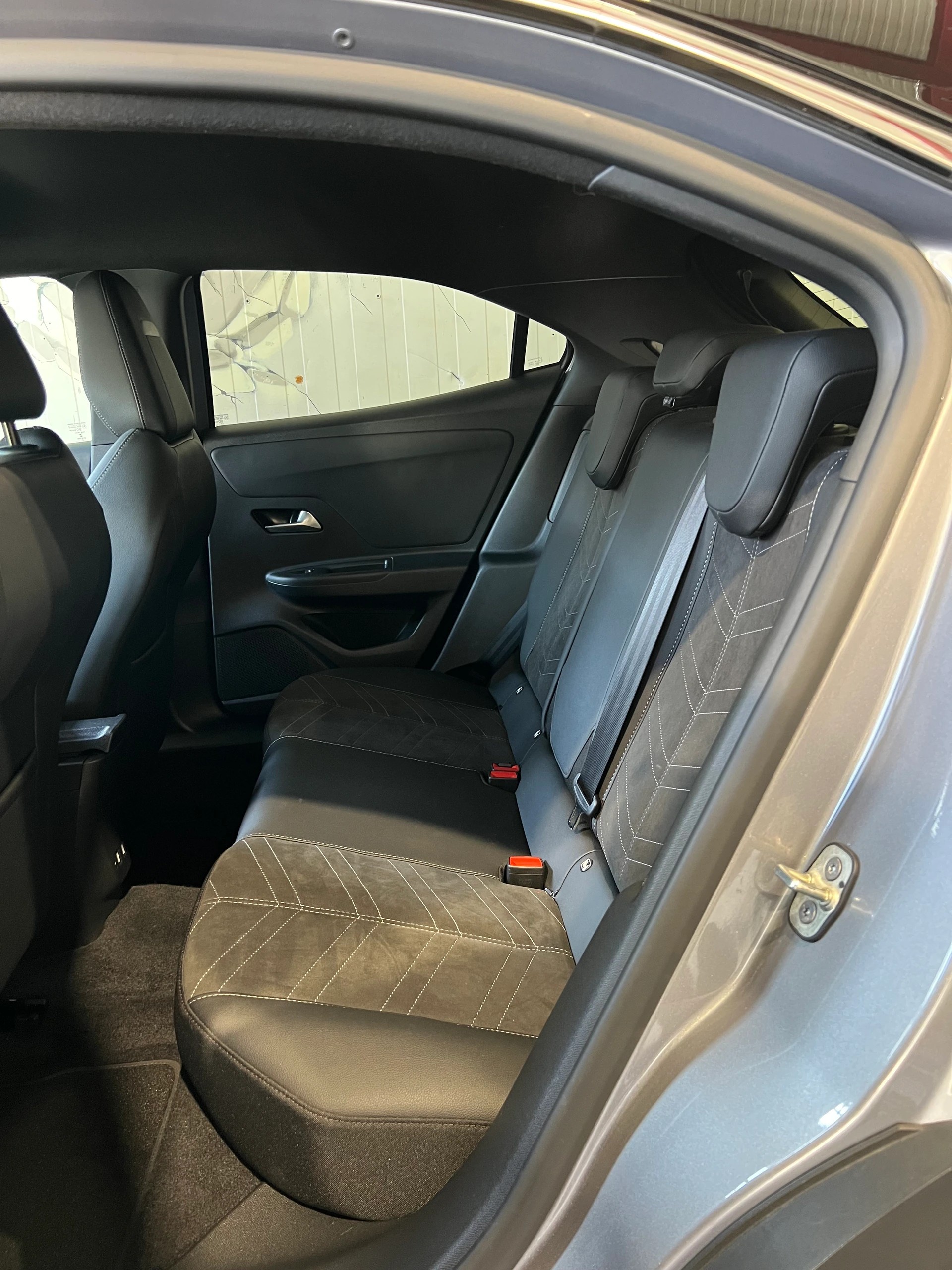 OPEL Mokka 1.2 Direct Injection Turbo Ultimate Aut.-image-14