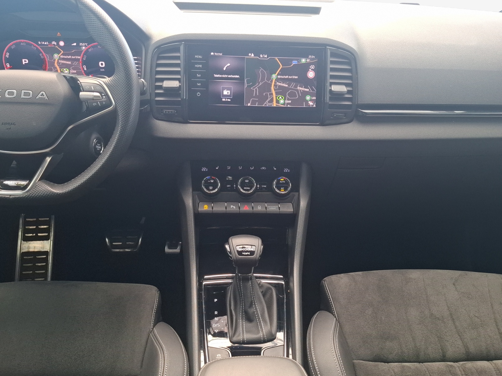 SKODA Karoq 2.0 TSI SportLine 4x4 DSG-image-10
