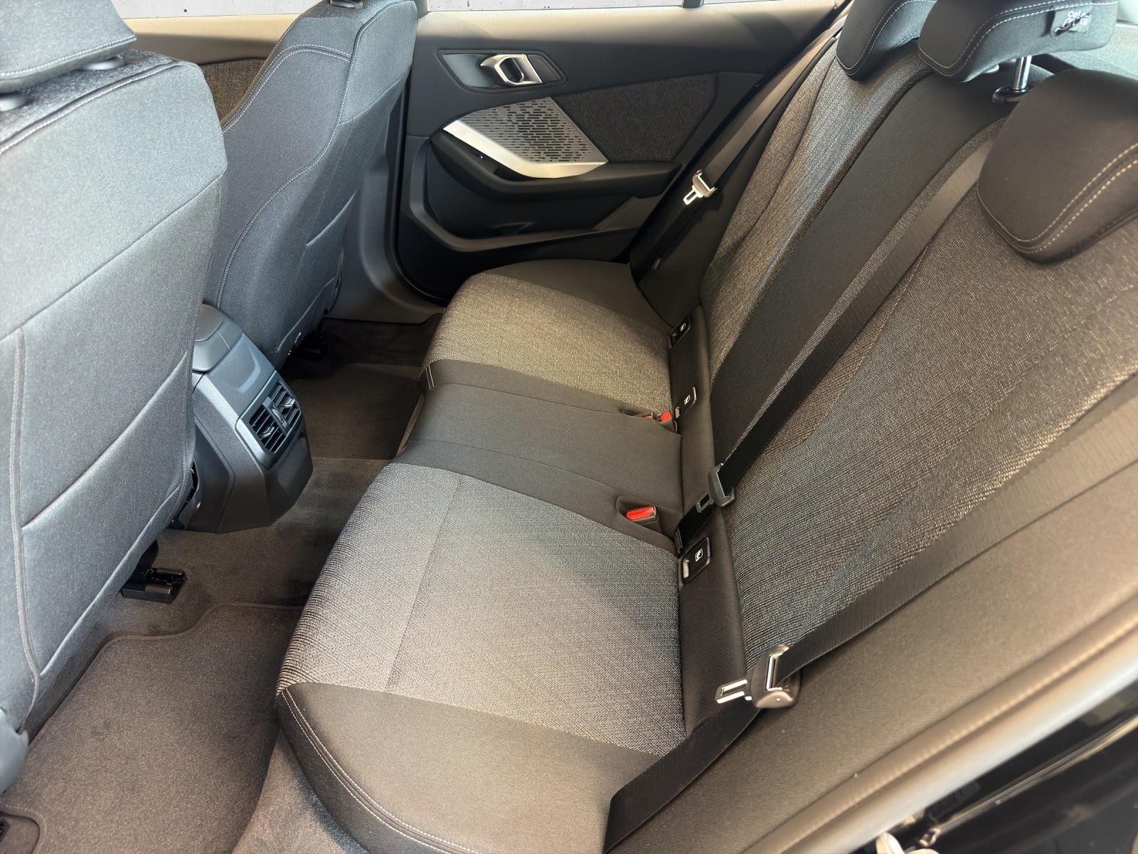 BMW 116 Steptronic-image-10