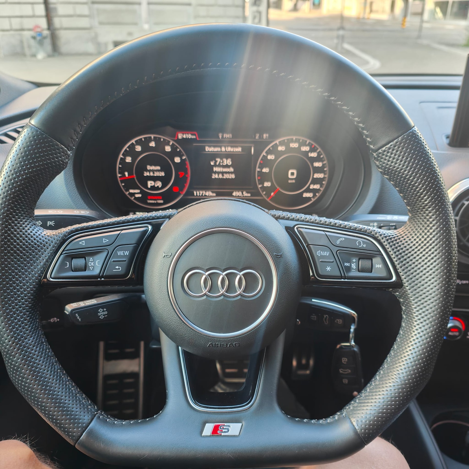 AUDI A3 Sportback 40 TFSI Sport quattro S-tronic-image-10