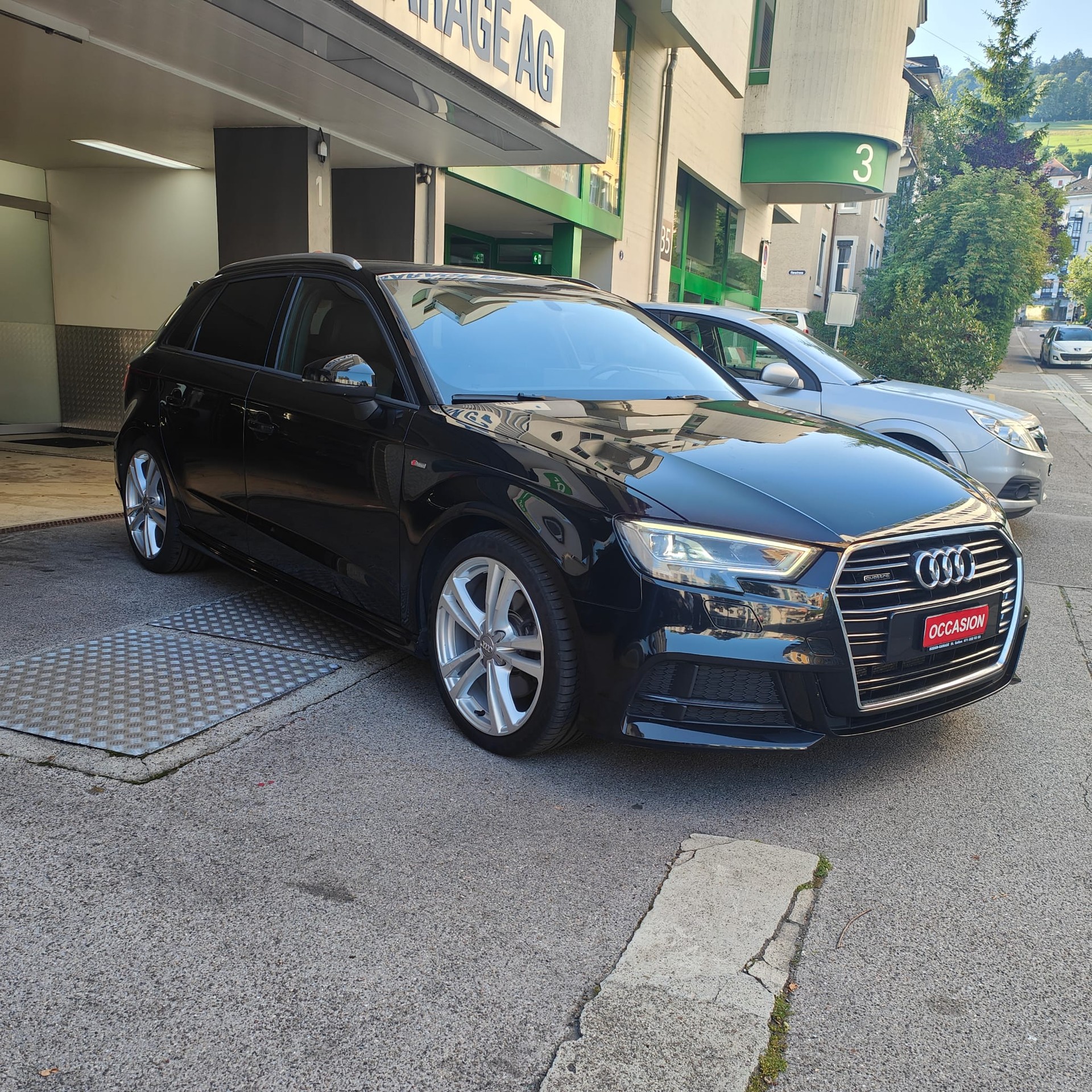 AUDI A3 Sportback 40 TFSI Sport quattro S-tronic-image-6