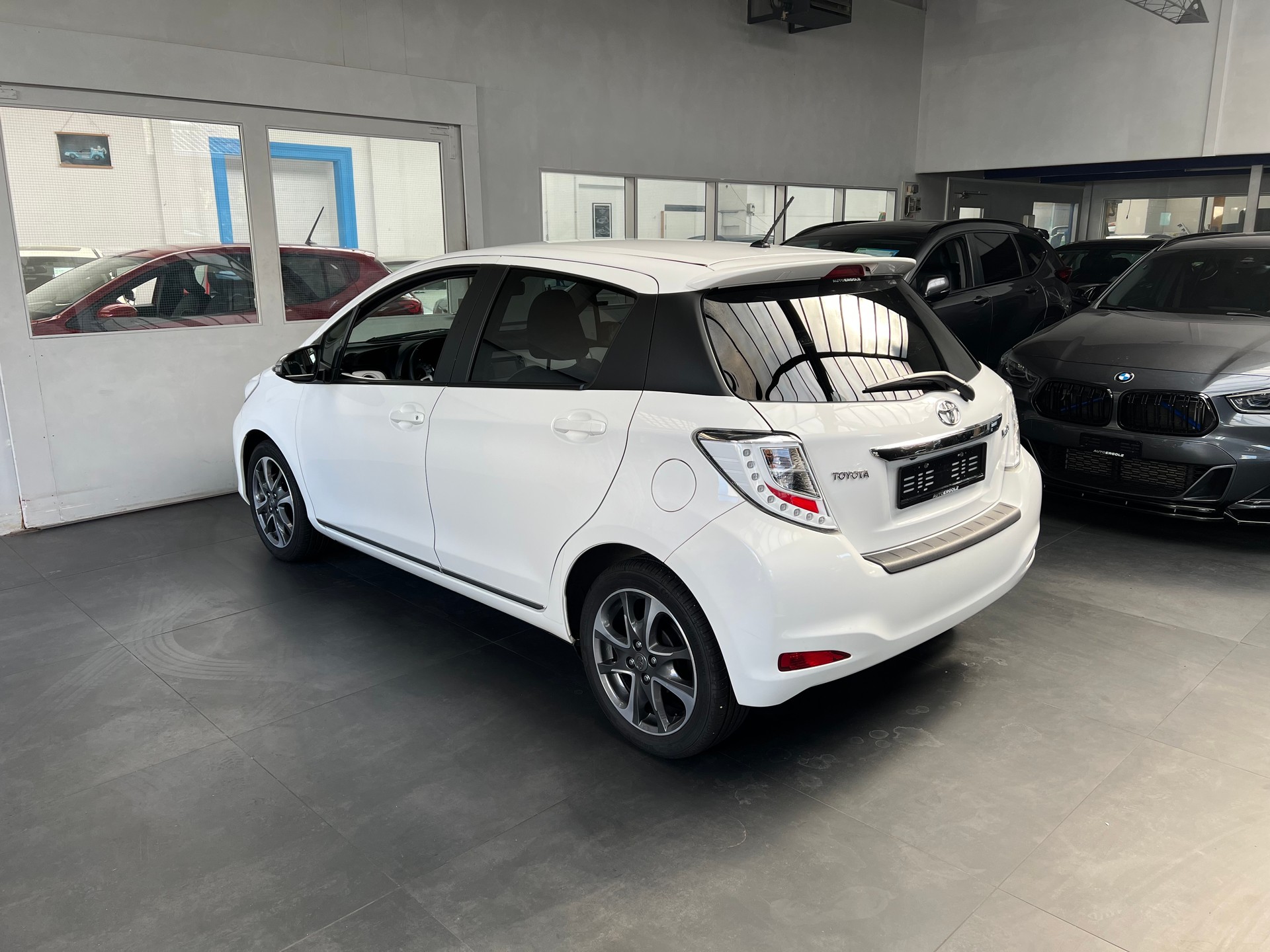 TOYOTA Yaris 1.33 Trend Multidrive-image-1