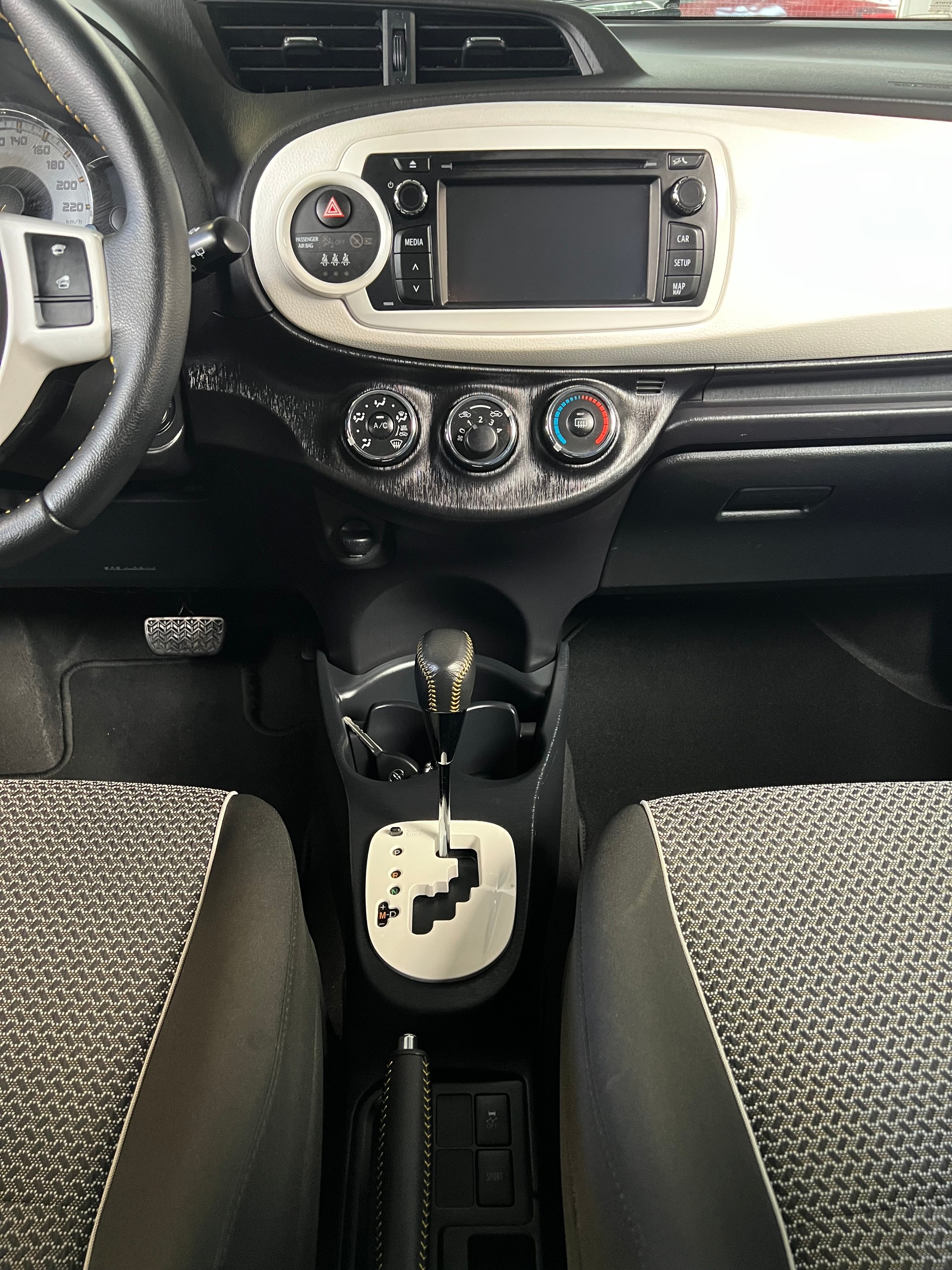 TOYOTA Yaris 1.33 Trend Multidrive-image-5