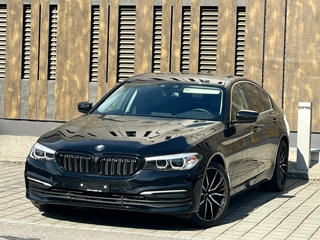 BMW 520d xDrive Luxury Line Steptronic-image-1