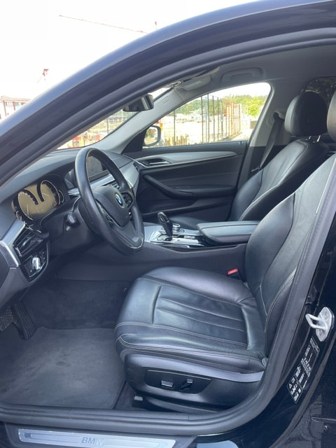 BMW 520d xDrive Luxury Line Steptronic-image-13