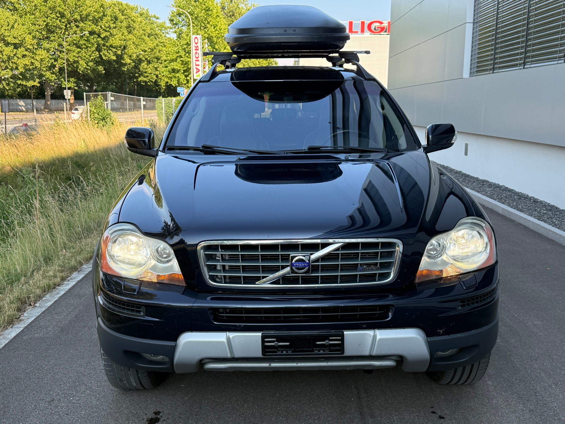 VOLVO XC90 D5 AWD Executive Geartronic R-DESIGN-image-1