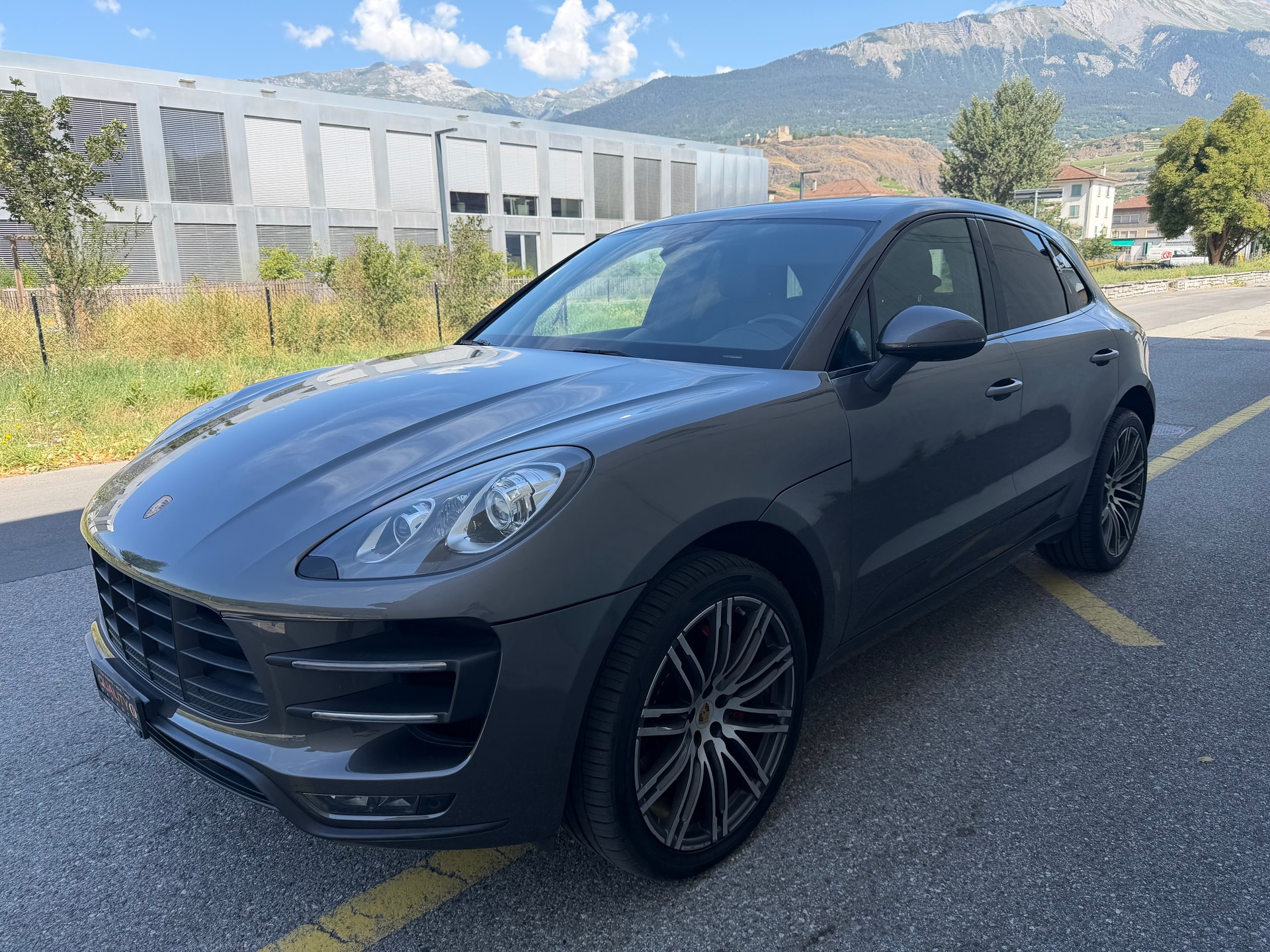 PORSCHE Macan Turbo PDK-image-4