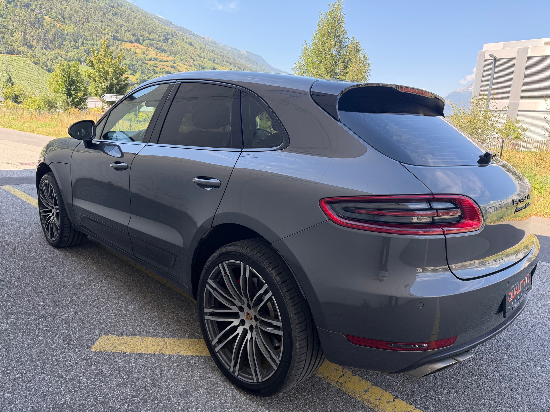 PORSCHE Macan Turbo PDK-image-5