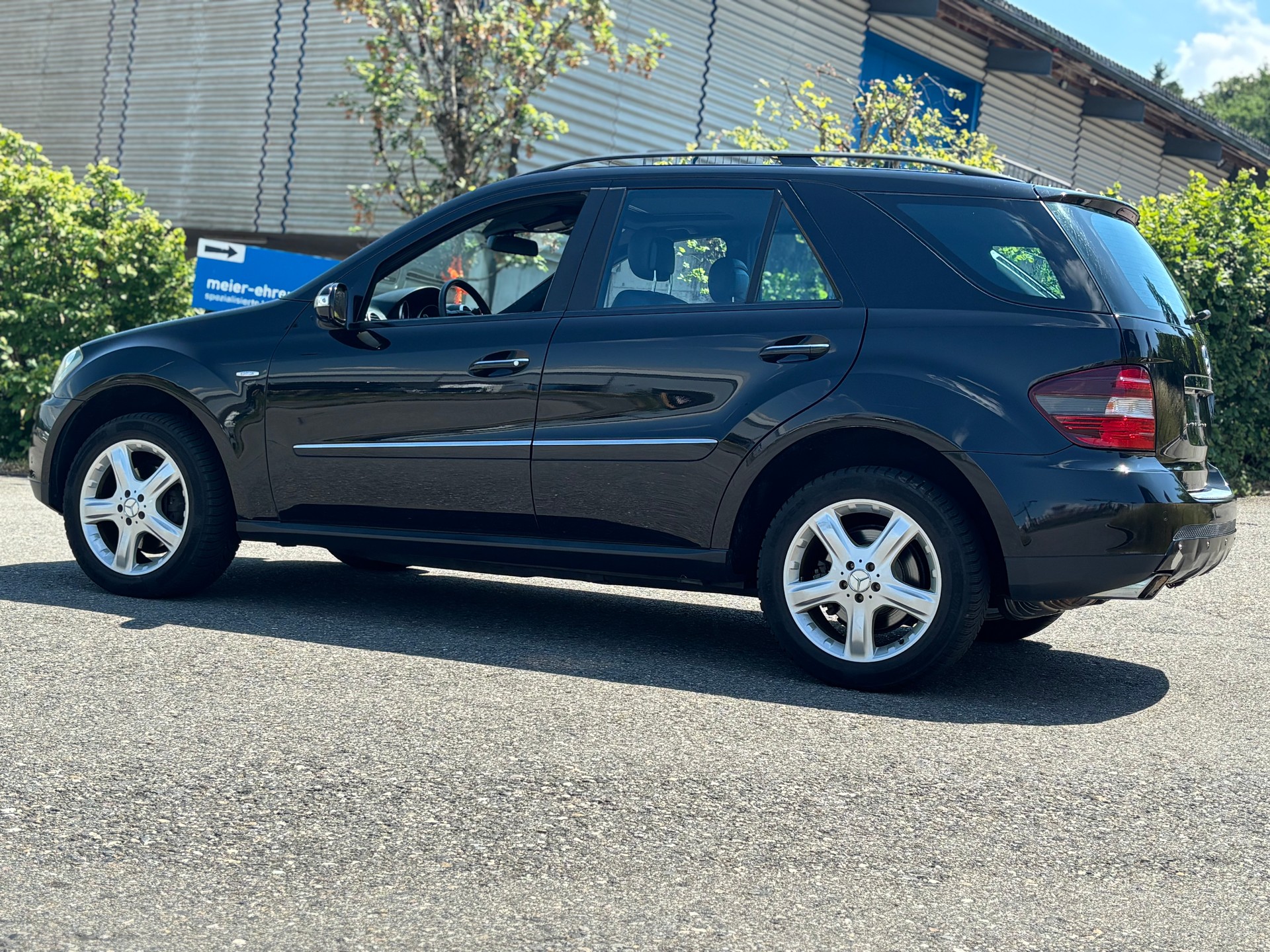MERCEDES-BENZ ML 350 4Matic Edition 7G-Tronic-image-4