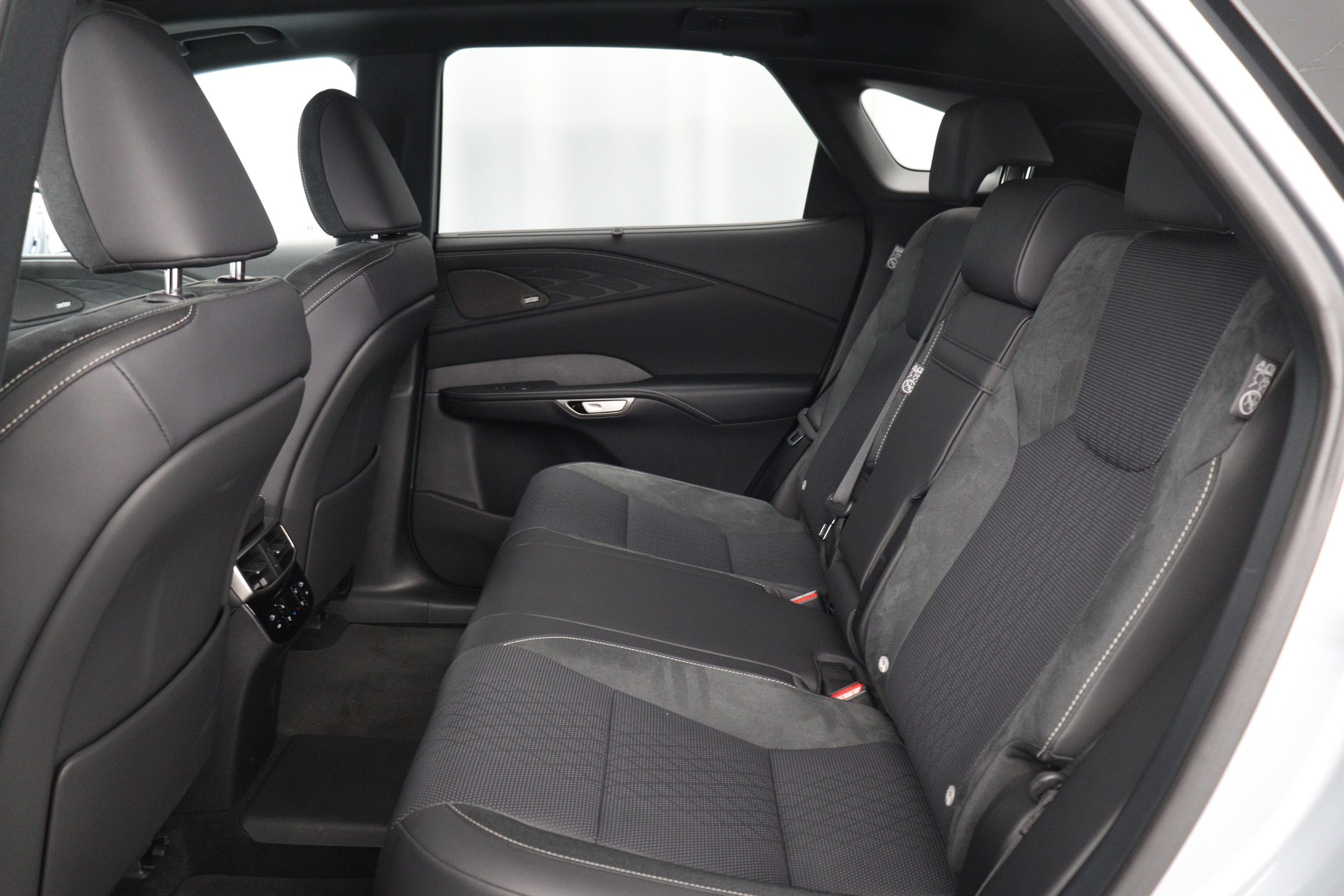 LEXUS RX 450h+ Excellence-image-8