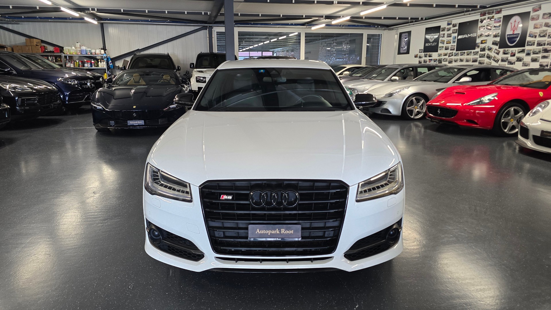 AUDI S8 4.0 TFSI V8 plus quattro tiptronic-image-2